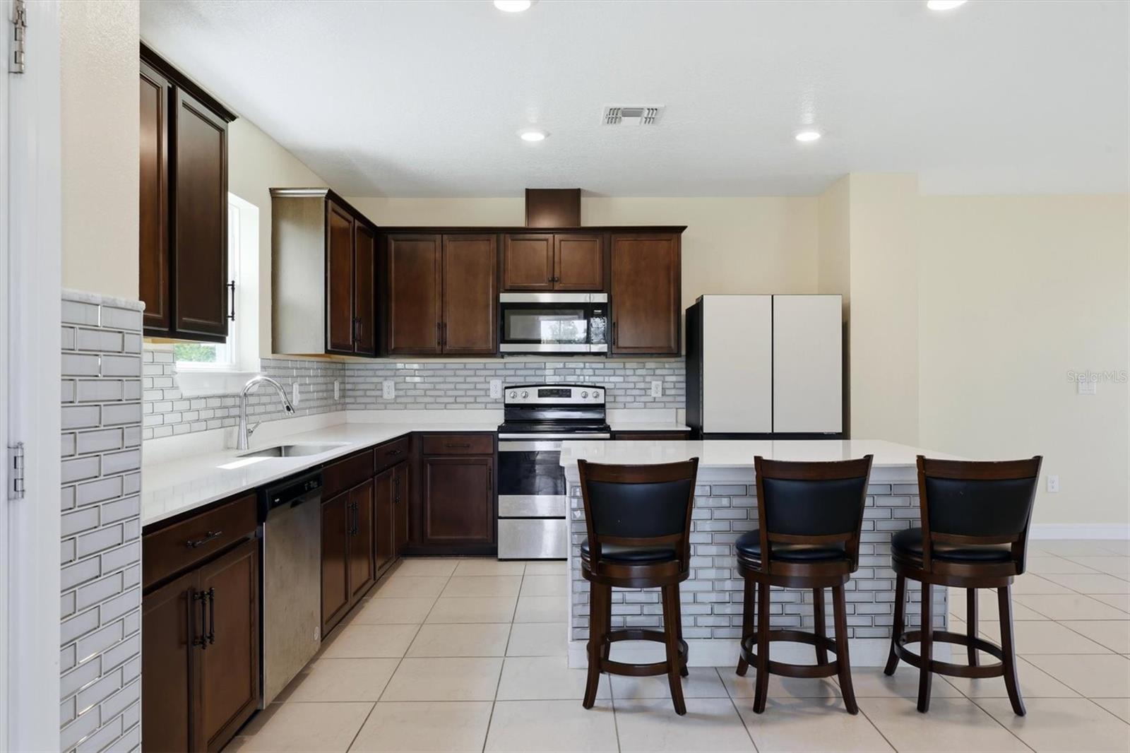 NORTH RIVER RANCH PH IA-2 - Residential Lease