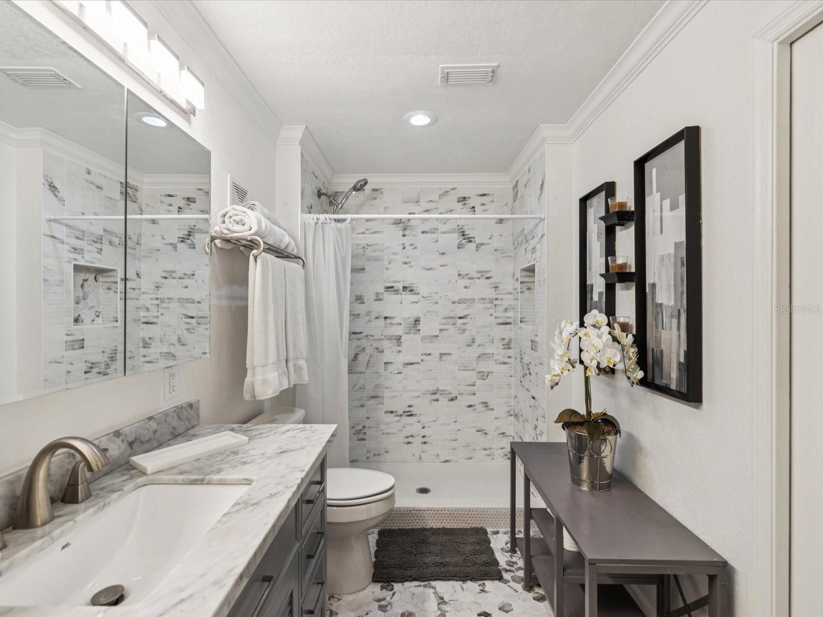 SEVENTIETH SOMERSET PLACE CONDO - Residential