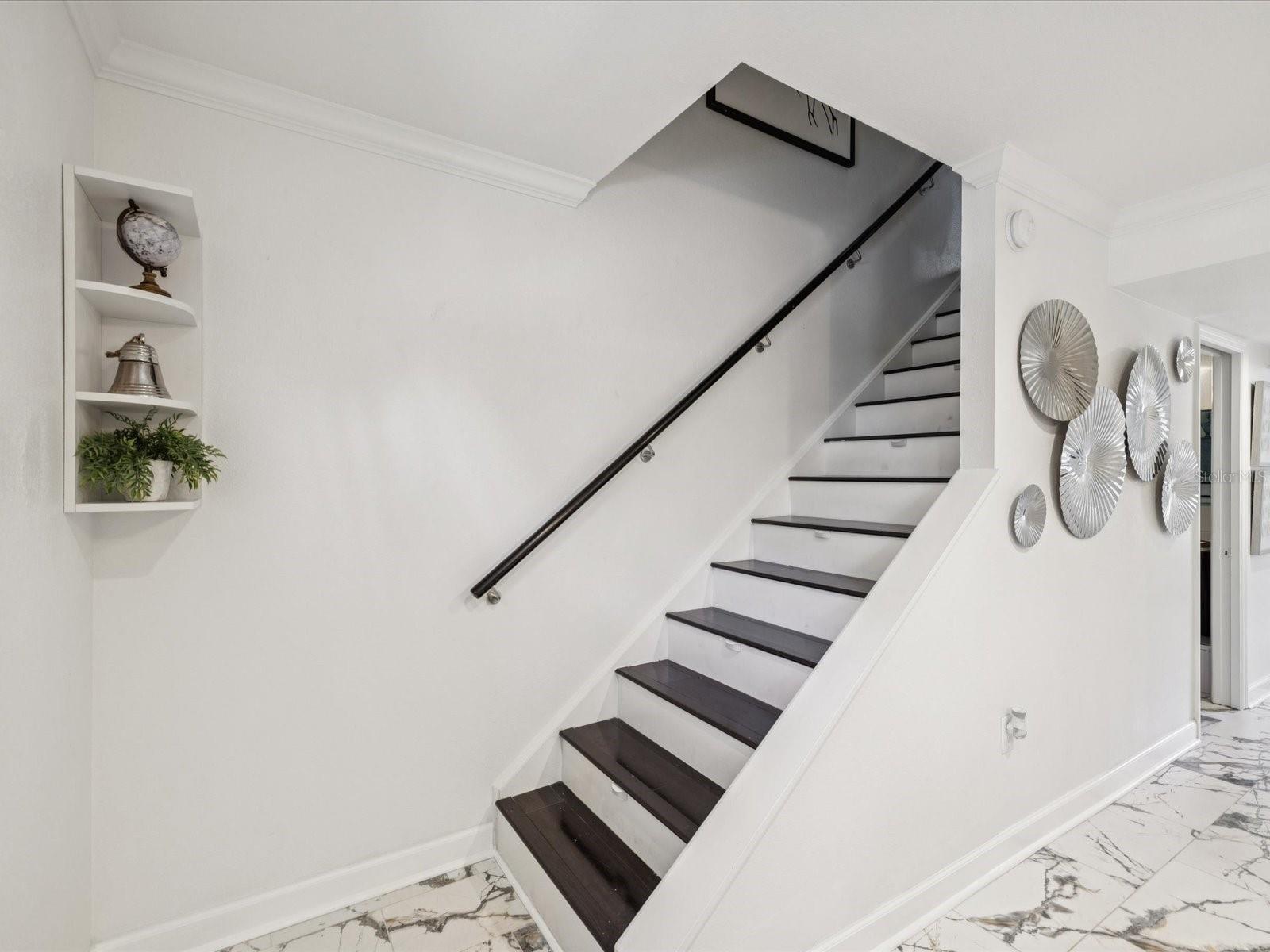 SEVENTIETH SOMERSET PLACE CONDO - Residential