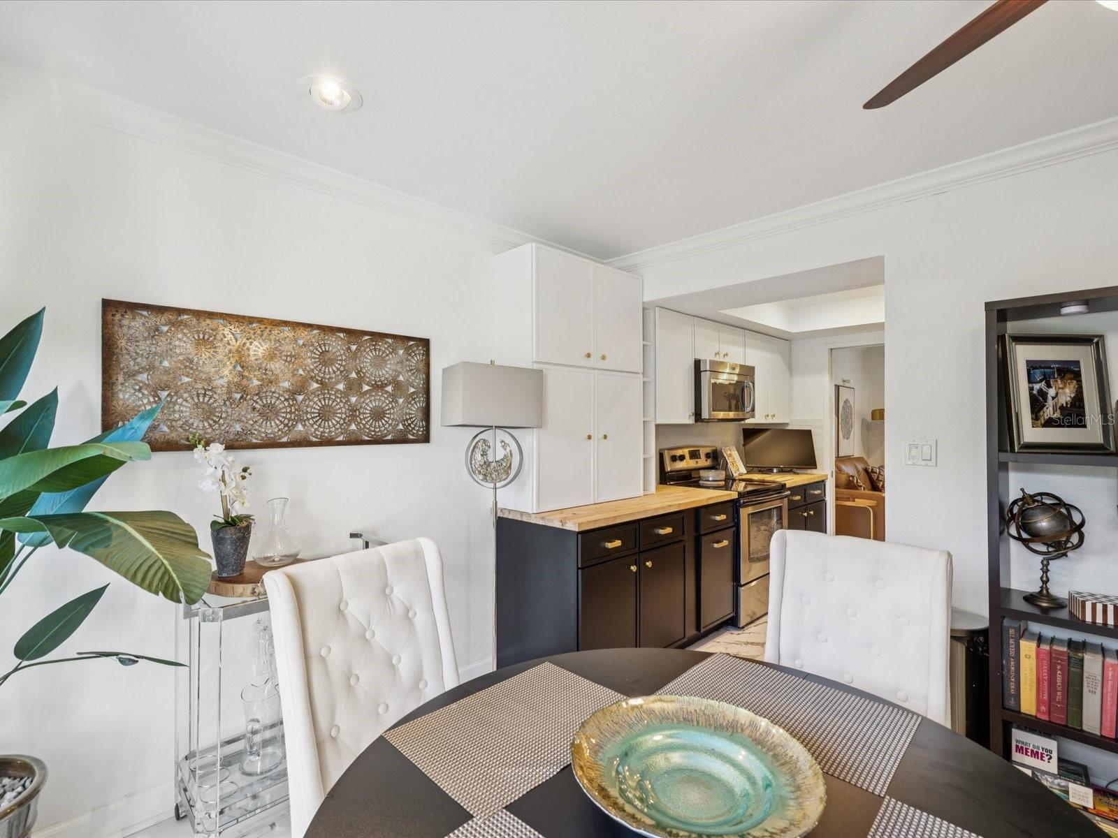 SEVENTIETH SOMERSET PLACE CONDO - Residential