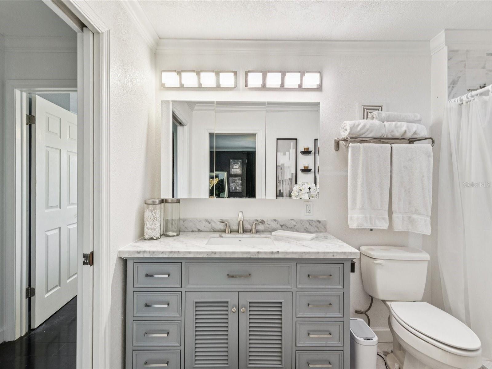 SEVENTIETH SOMERSET PLACE CONDO - Residential