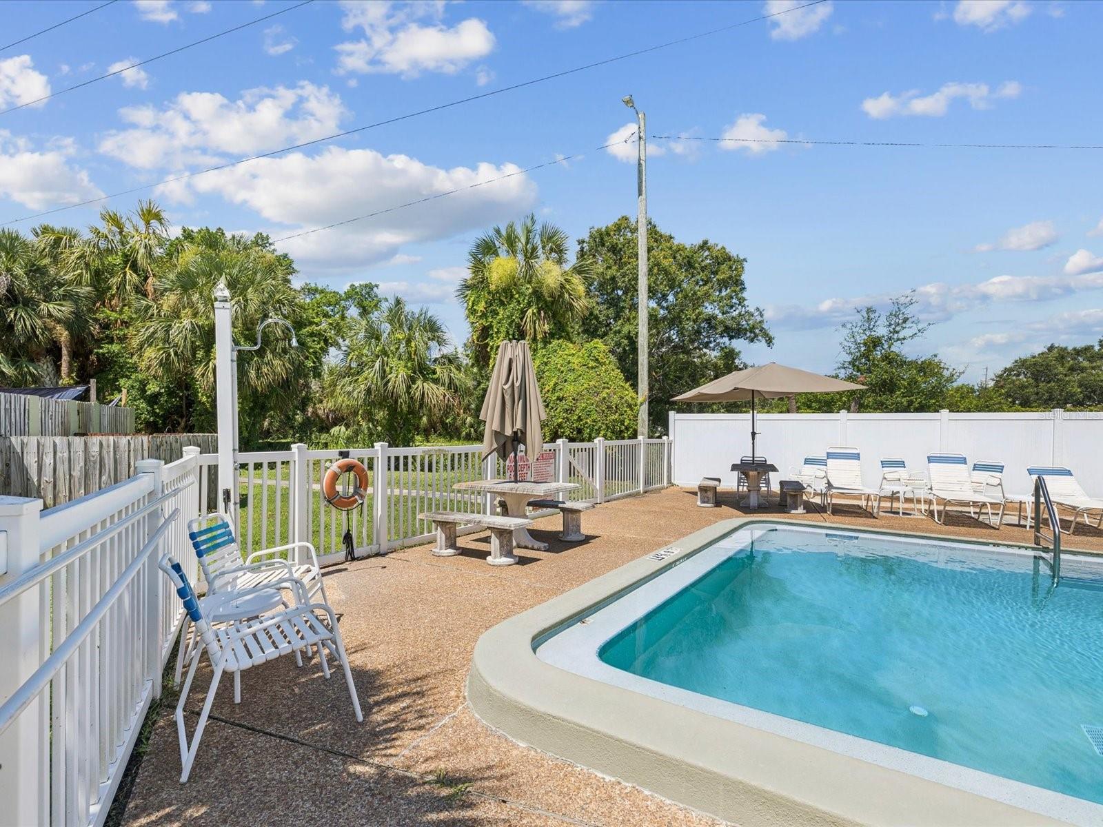 SEVENTIETH SOMERSET PLACE CONDO - Residential