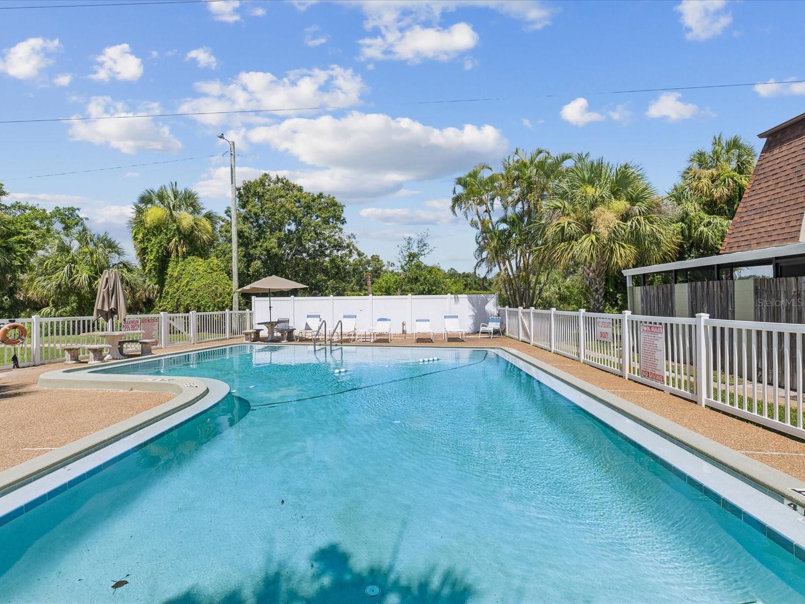 SEVENTIETH SOMERSET PLACE CONDO - Residential