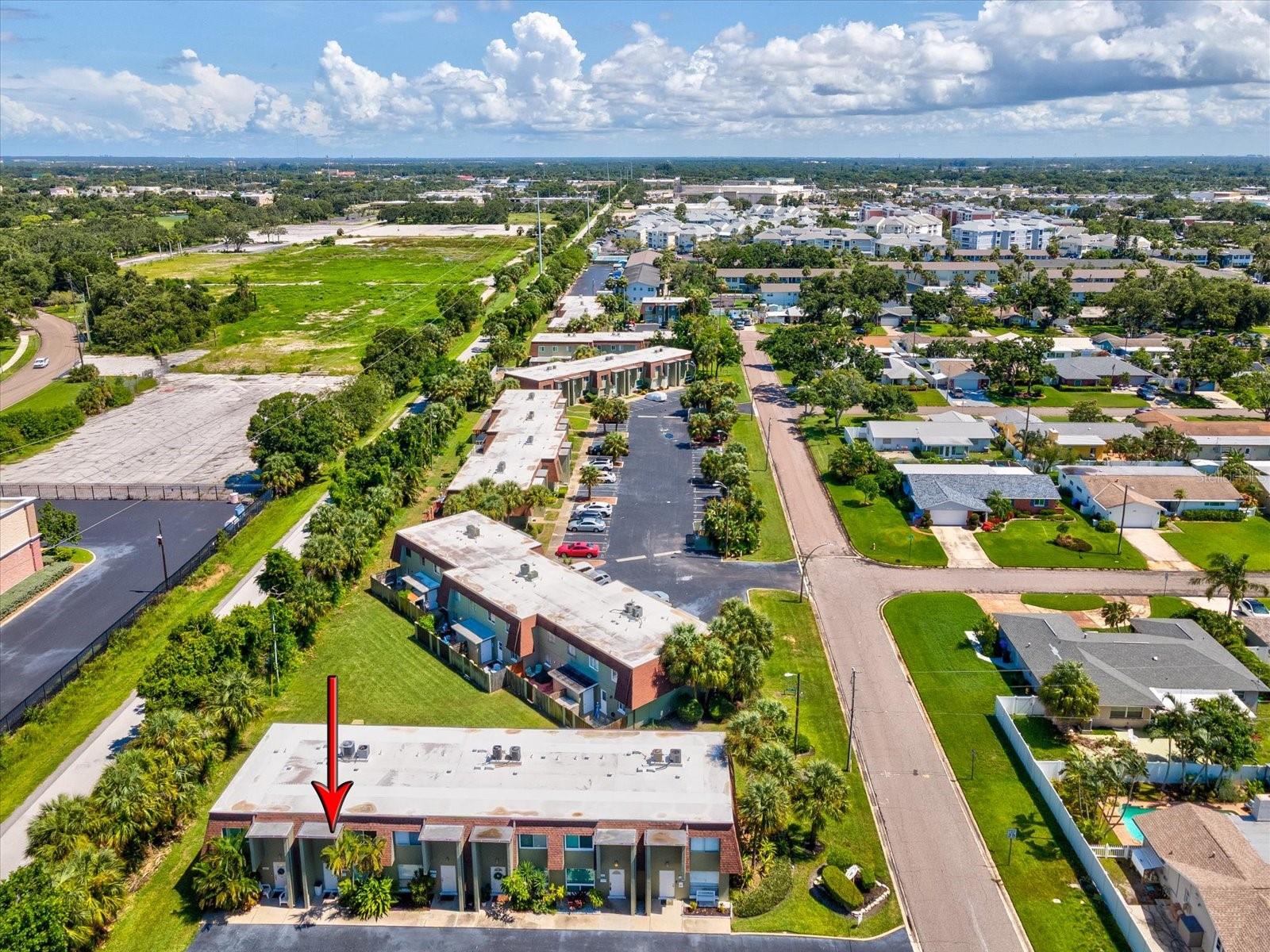 SEVENTIETH SOMERSET PLACE CONDO - Residential