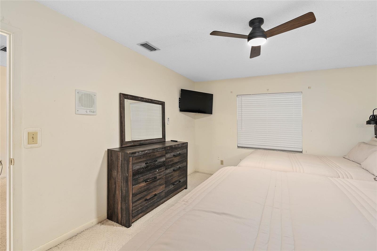 LIBERTY HEIGHTS - Residential Lease