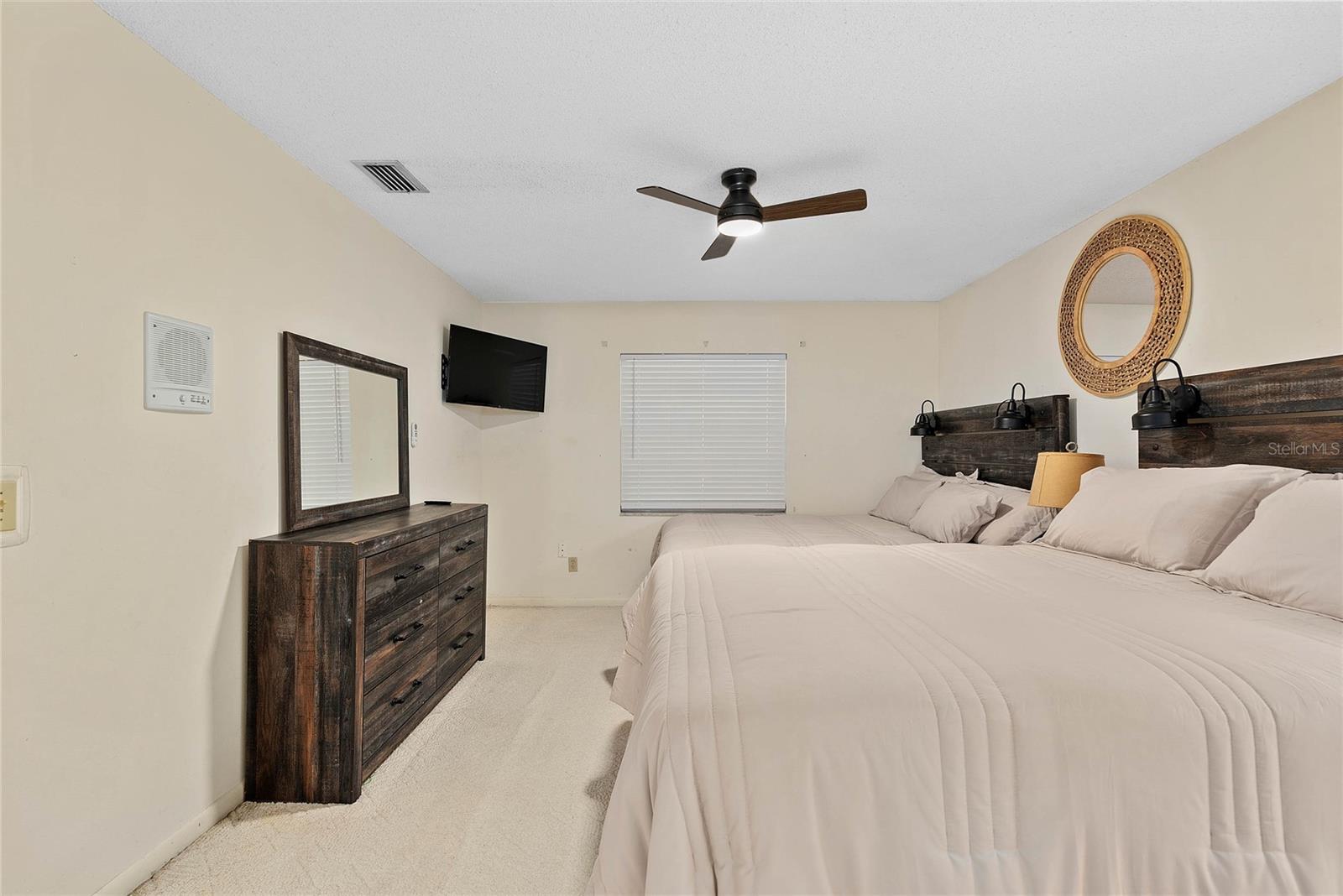 LIBERTY HEIGHTS - Residential Lease