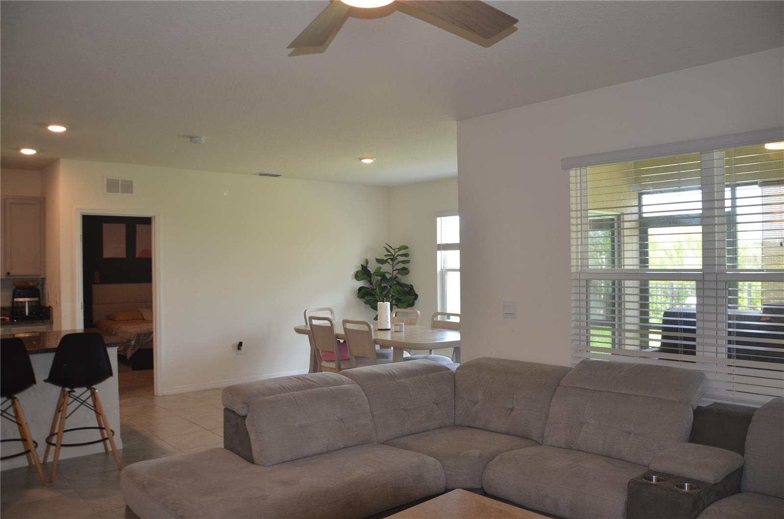 LAKE CHARLES RESIDENCE PH 1C - Residential Lease