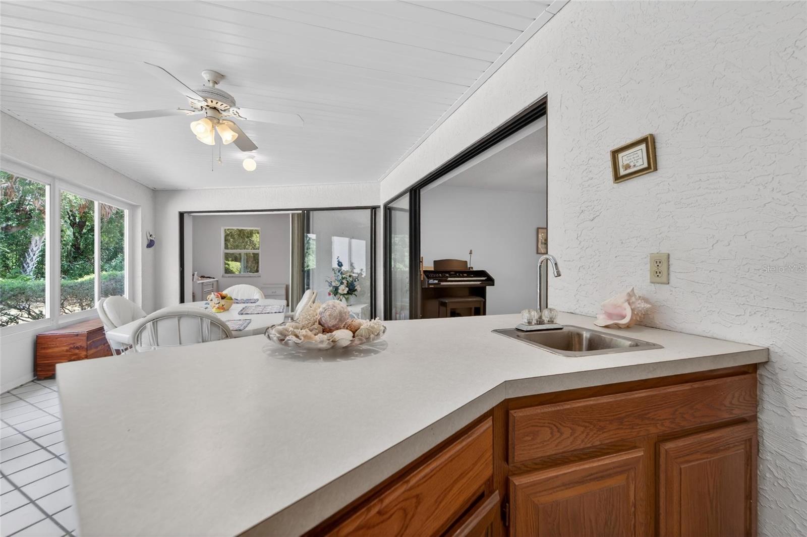 SUN CITY CENTER UNIT 52 - Residential