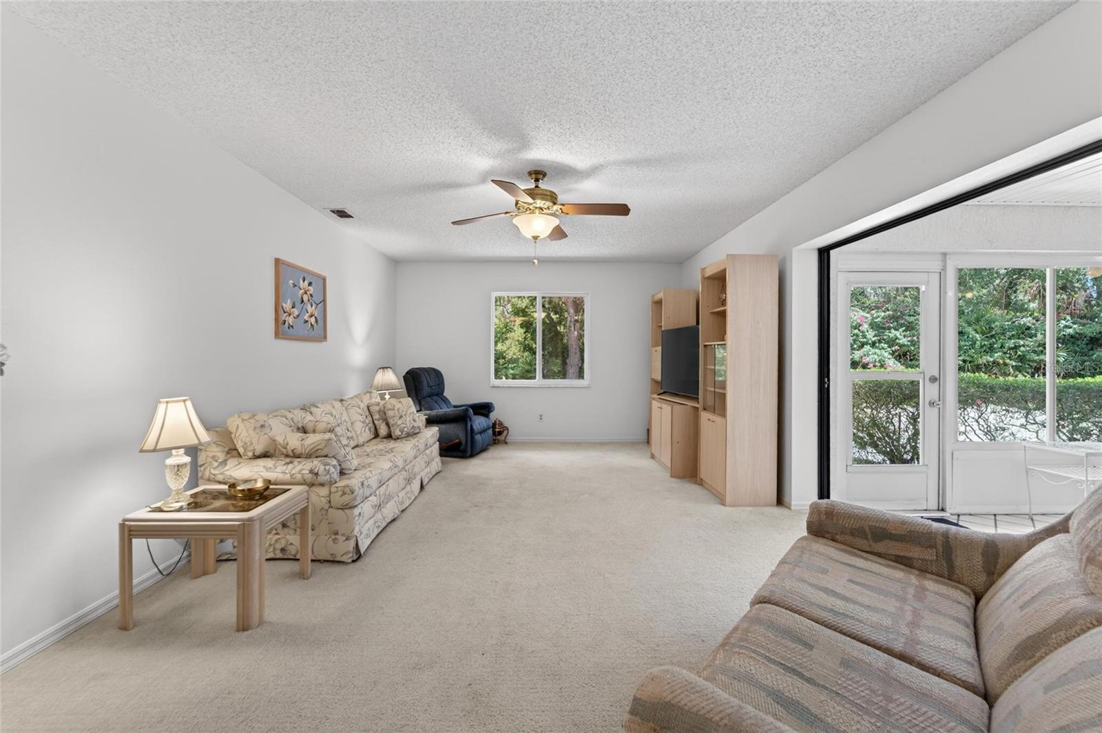 SUN CITY CENTER UNIT 52 - Residential