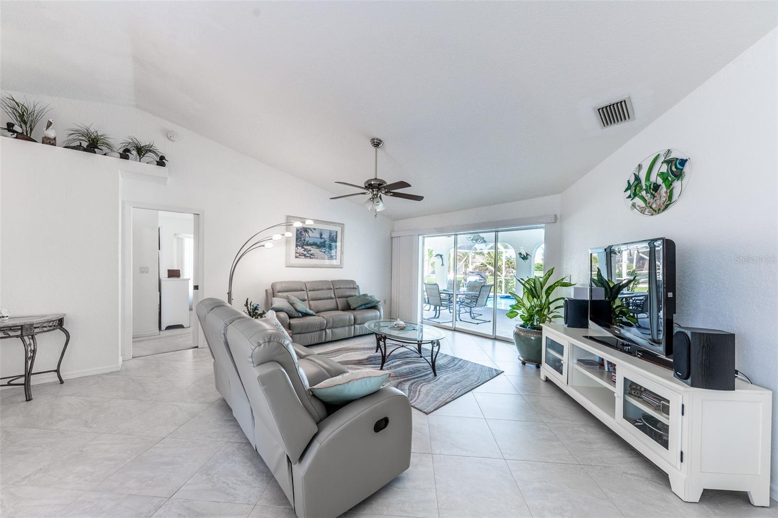 PUNTA GORDA ISLES SEC 18 - Residential