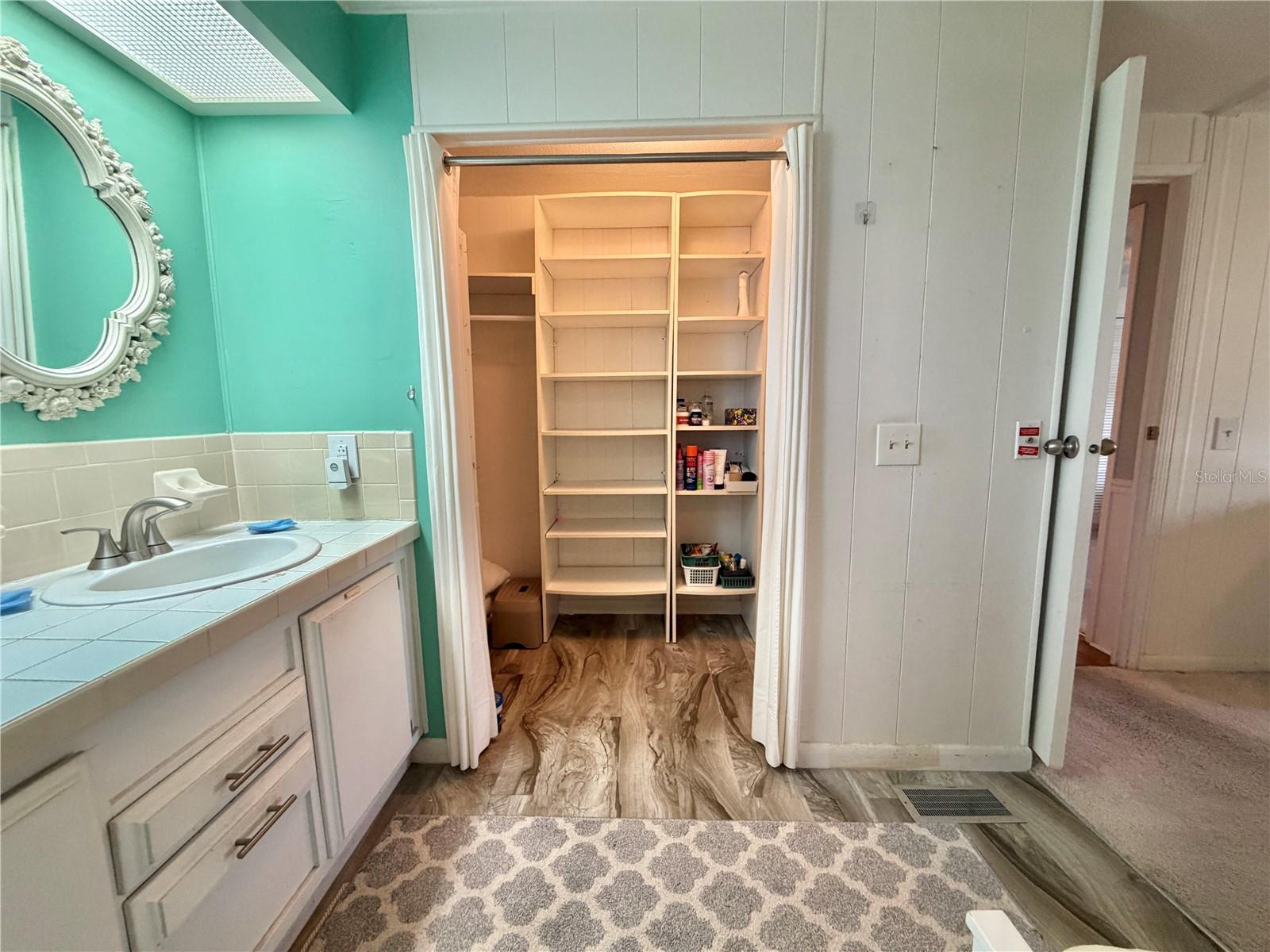 HAWTHORNE AT LEESBURG A COOP - Residential