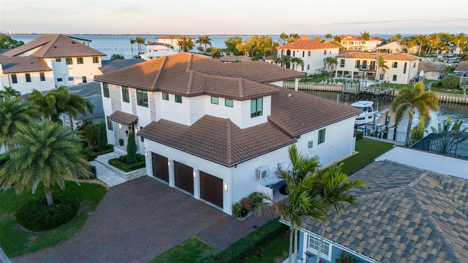 VENETIAN ISLES - Residential