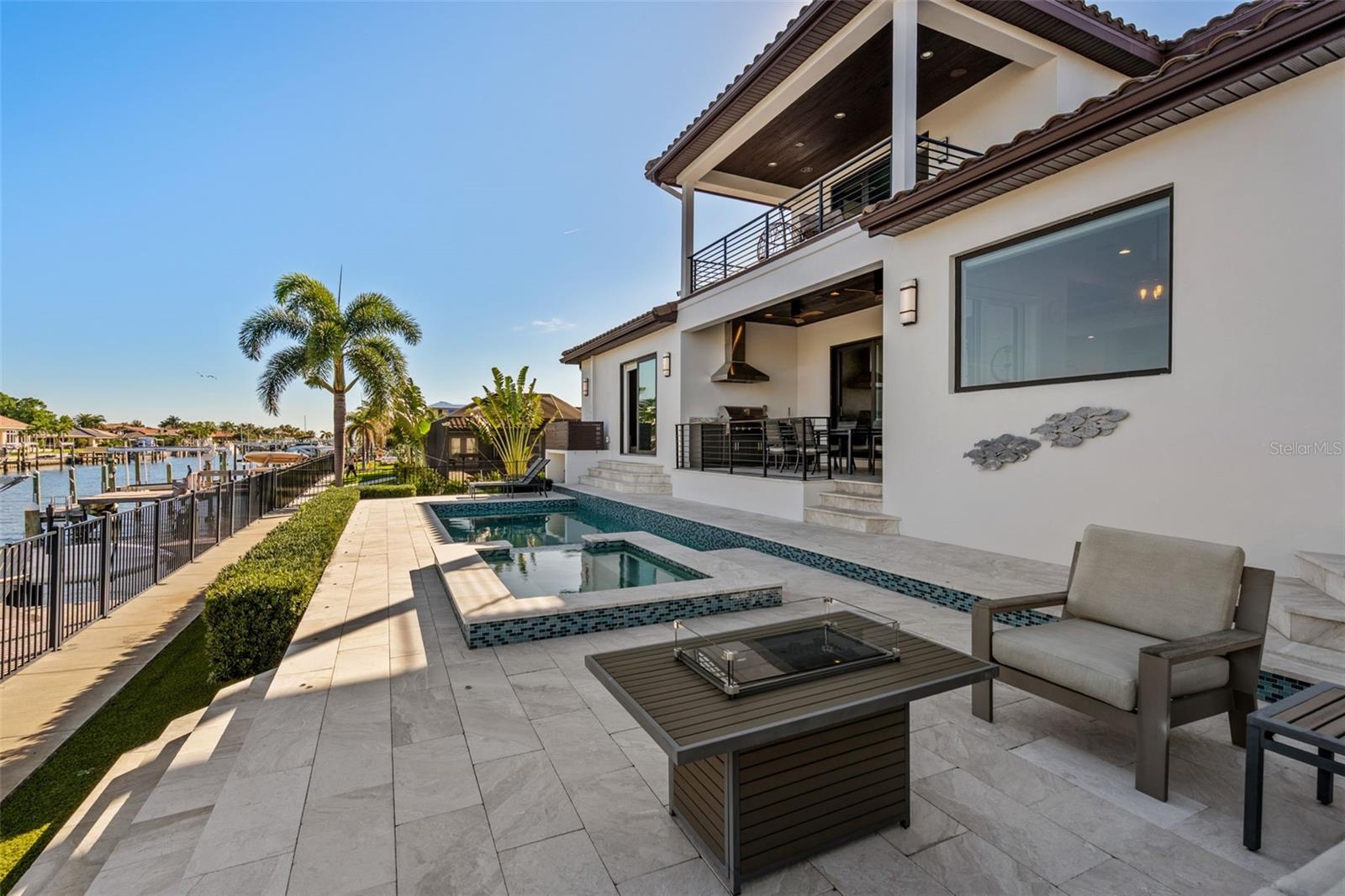 VENETIAN ISLES - Residential
