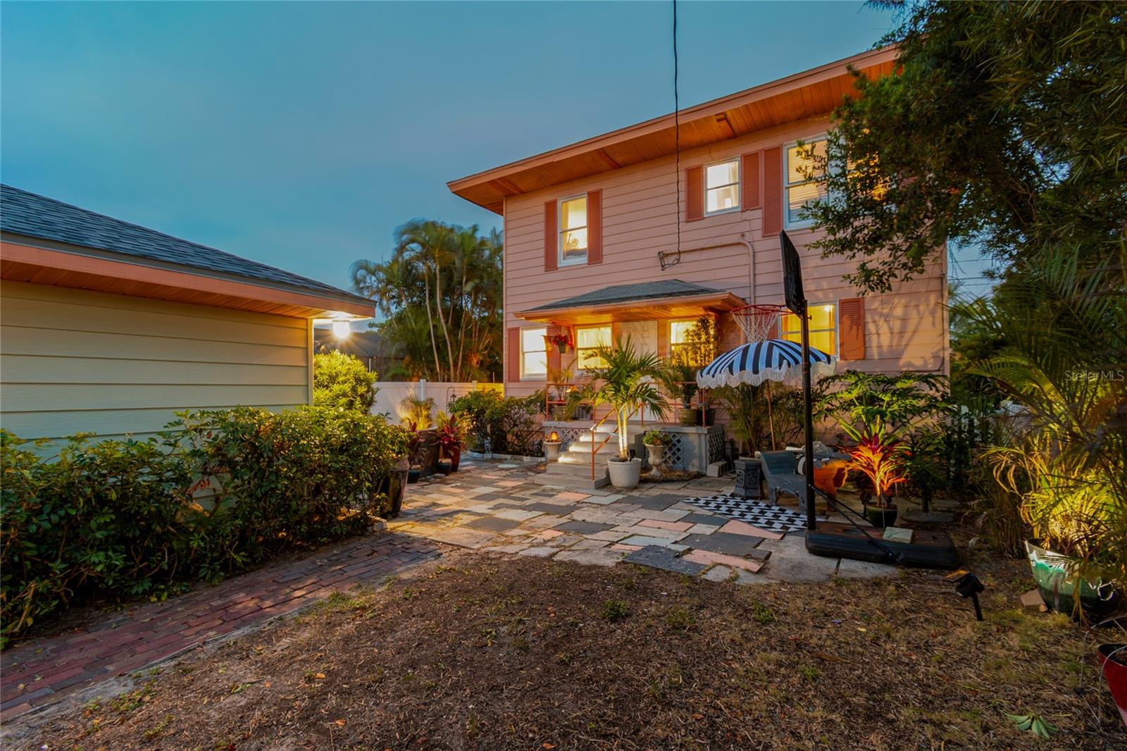 OAKHURST - Residential