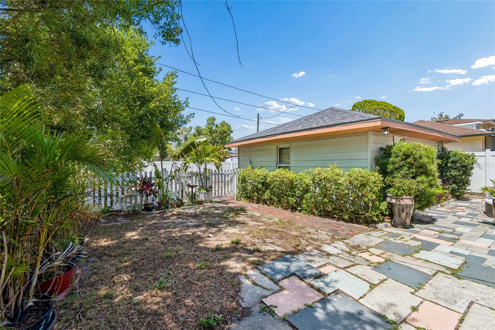 OAKHURST - Residential
