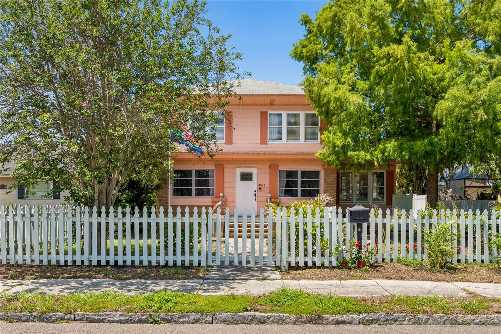 OAKHURST - Residential