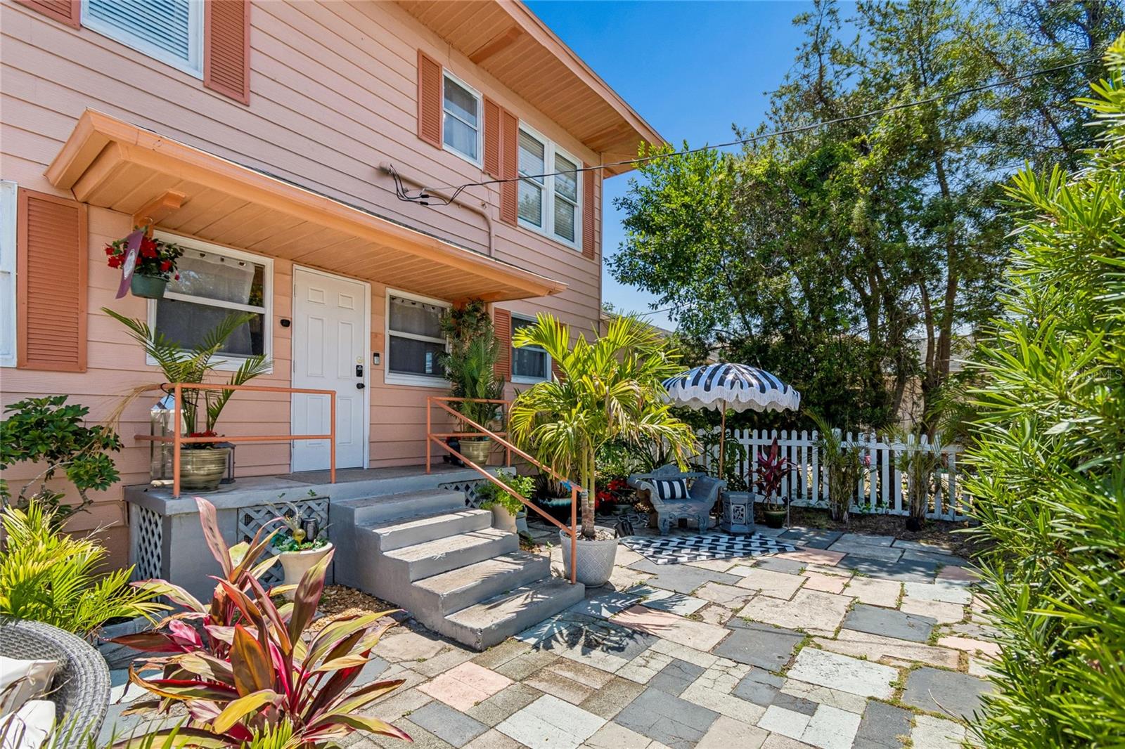 OAKHURST - Residential