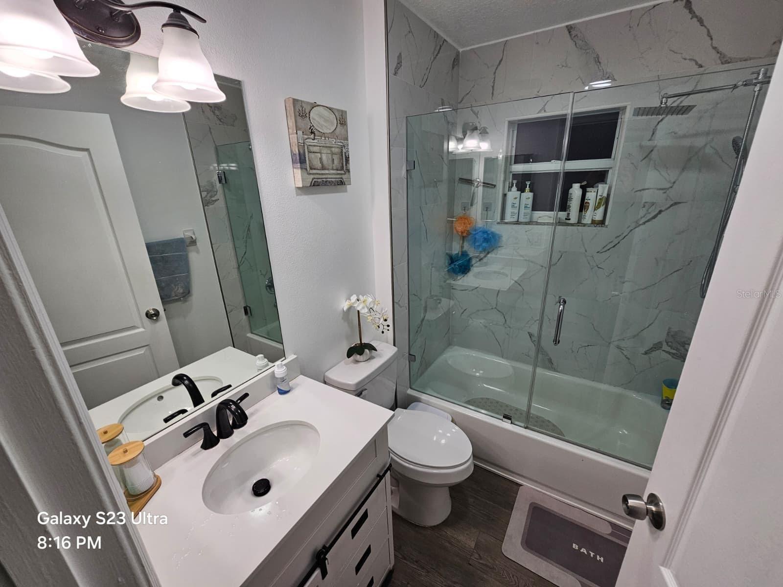 KINGSWAY OAKS UNIT 2 - Residential Lease