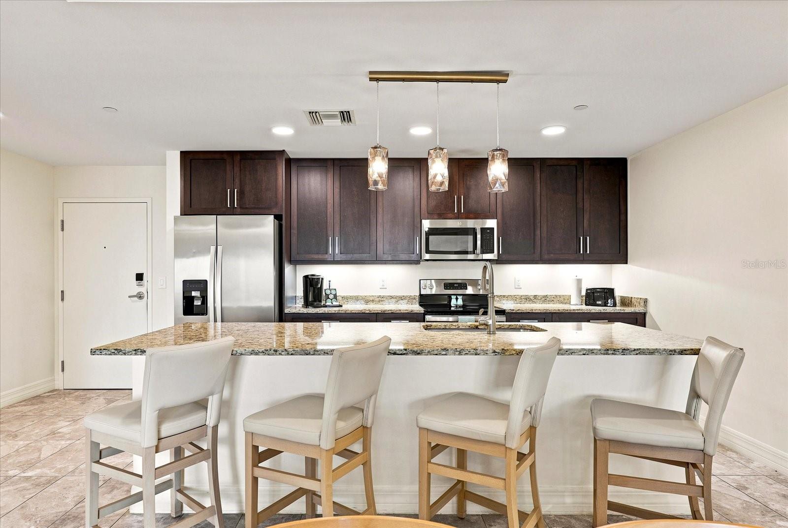 AVALON CLUB RESORT CONDO - Residential