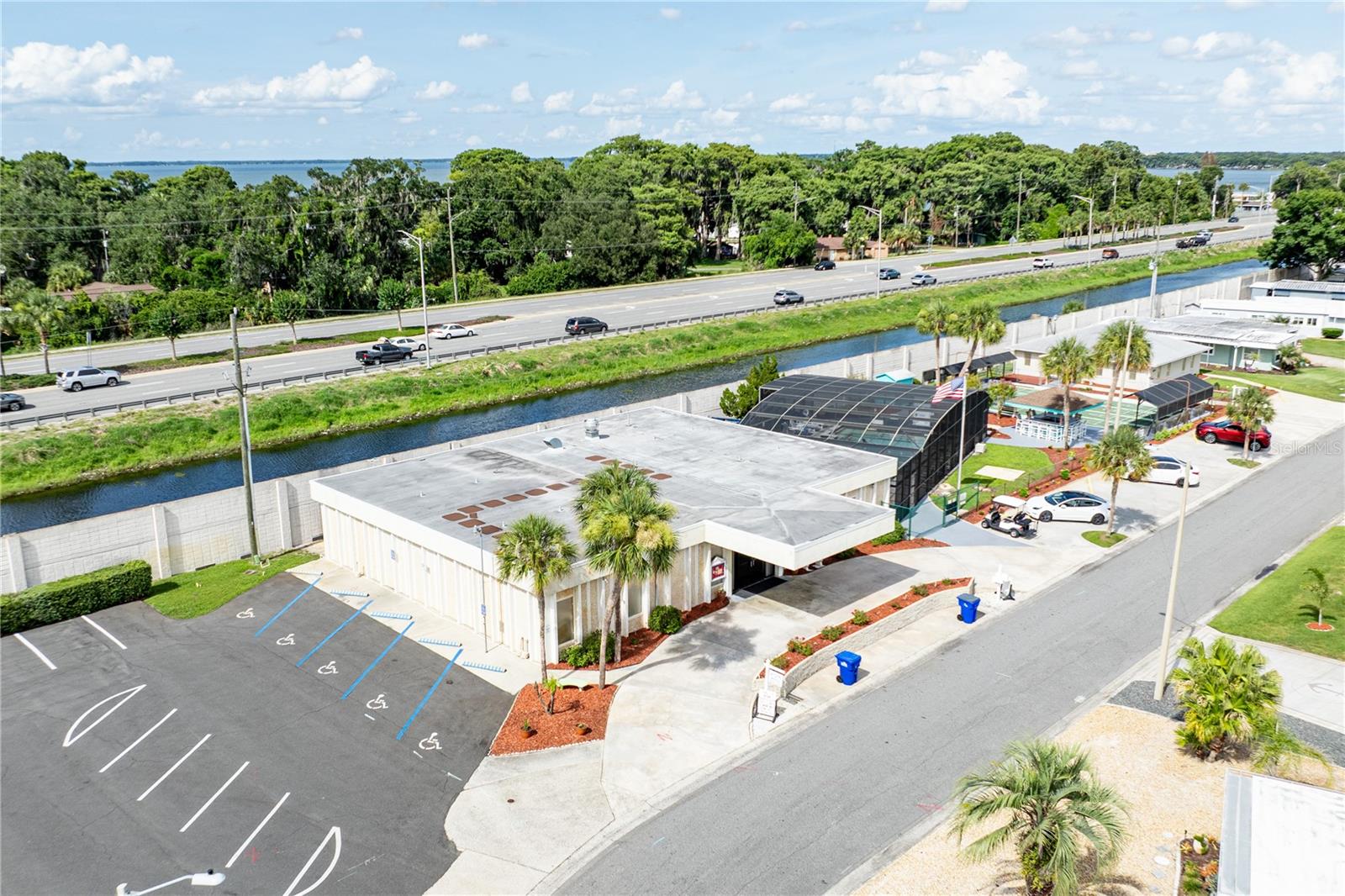 TAVARES IMPERIAL MOBILE TERRACE ADD 04 - Residential