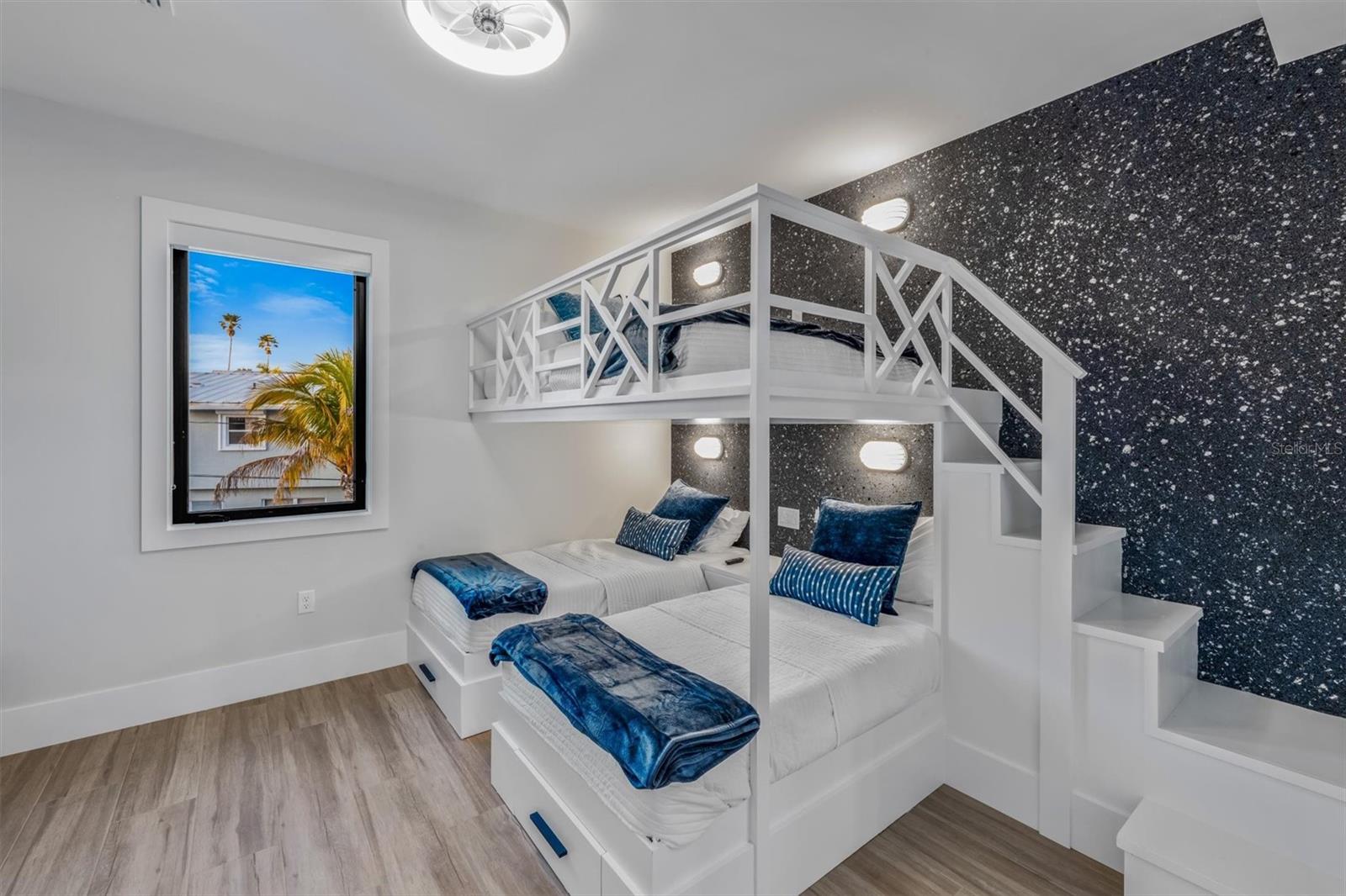SHORE ACRES FIRST ADD - Residential