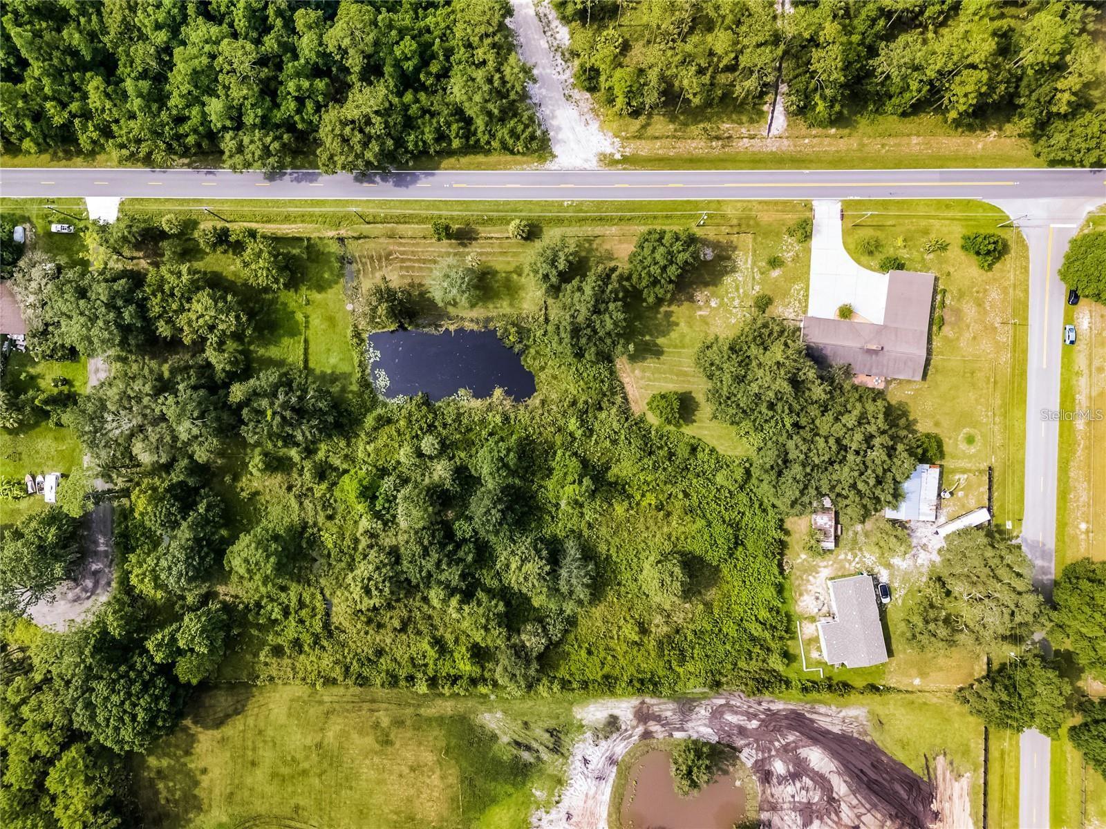 LAKE HARNEY ACRETTES - Residential