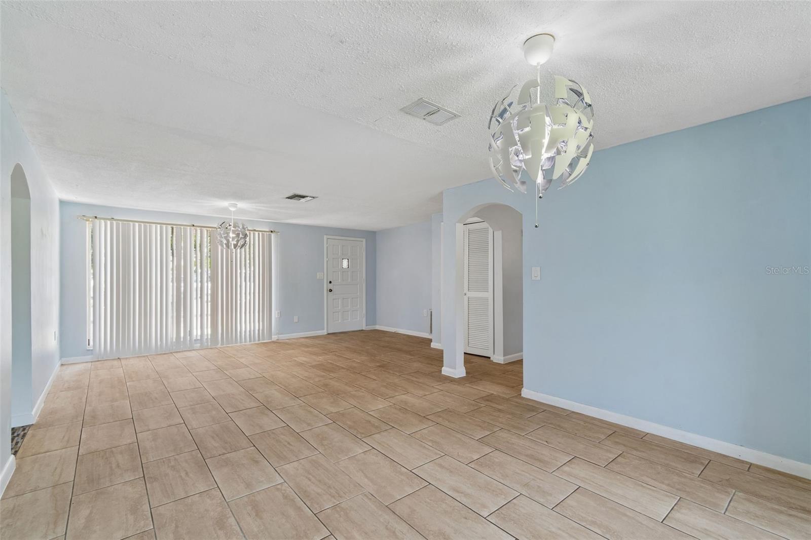 REGENCY PARK - Residential
