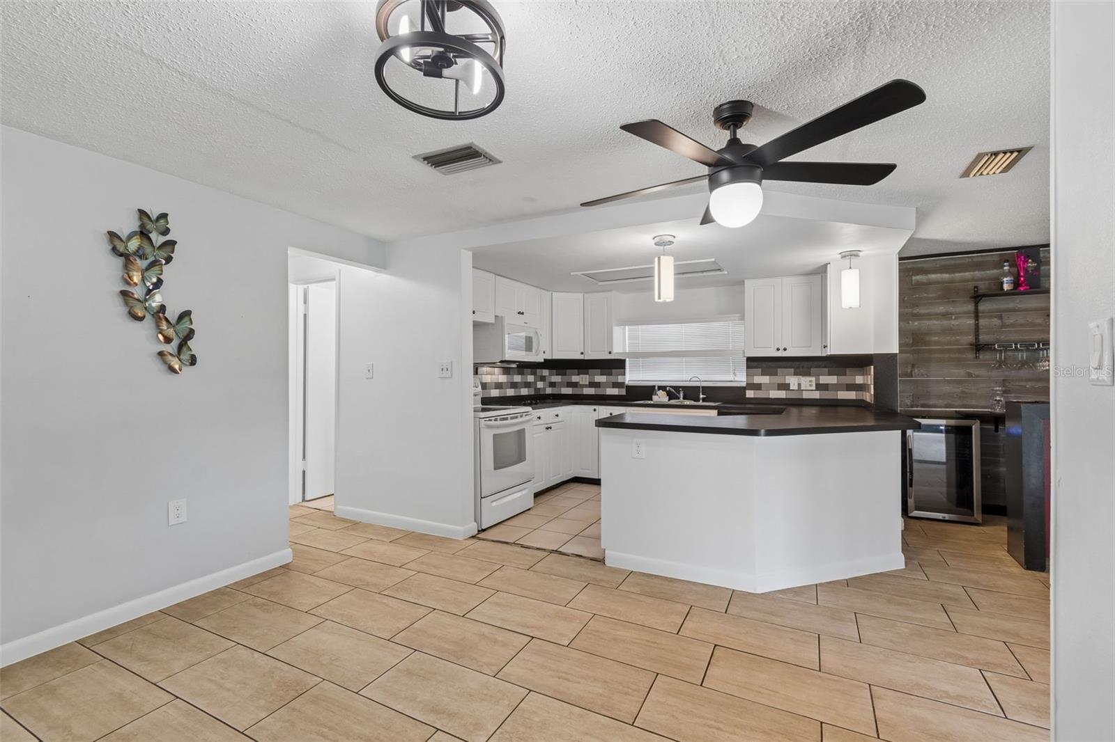 REGENCY PARK - Residential