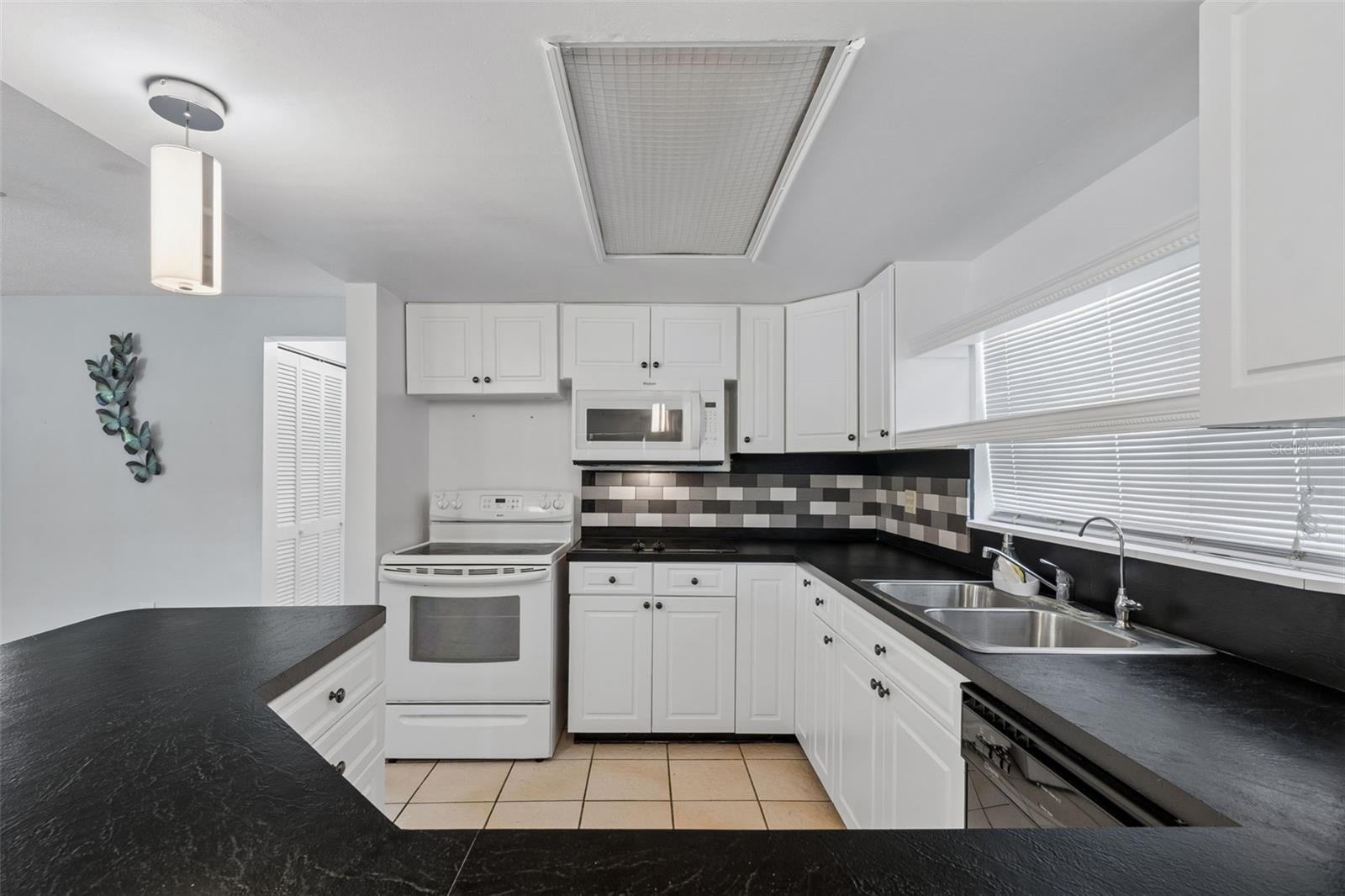 REGENCY PARK - Residential