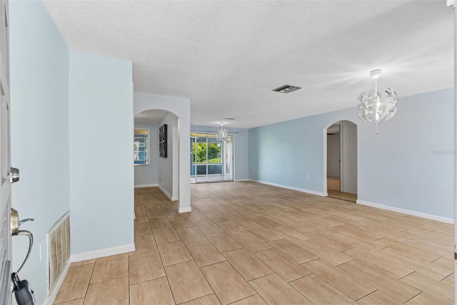 REGENCY PARK - Residential
