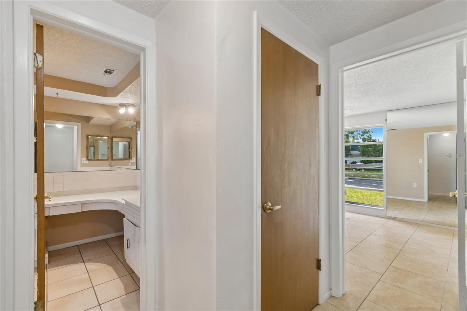 REGENCY PARK - Residential