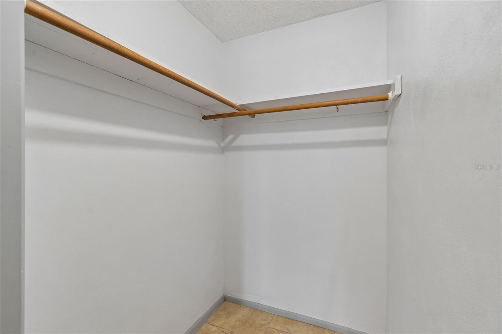 REGENCY PARK - Residential