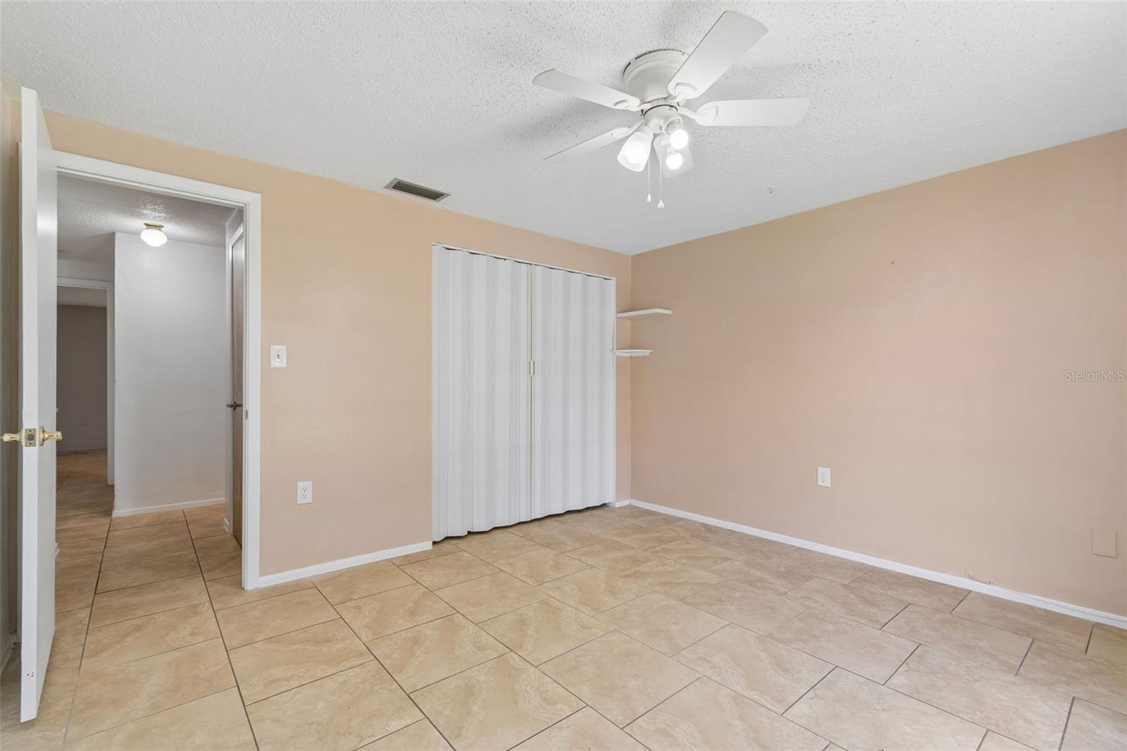 REGENCY PARK - Residential