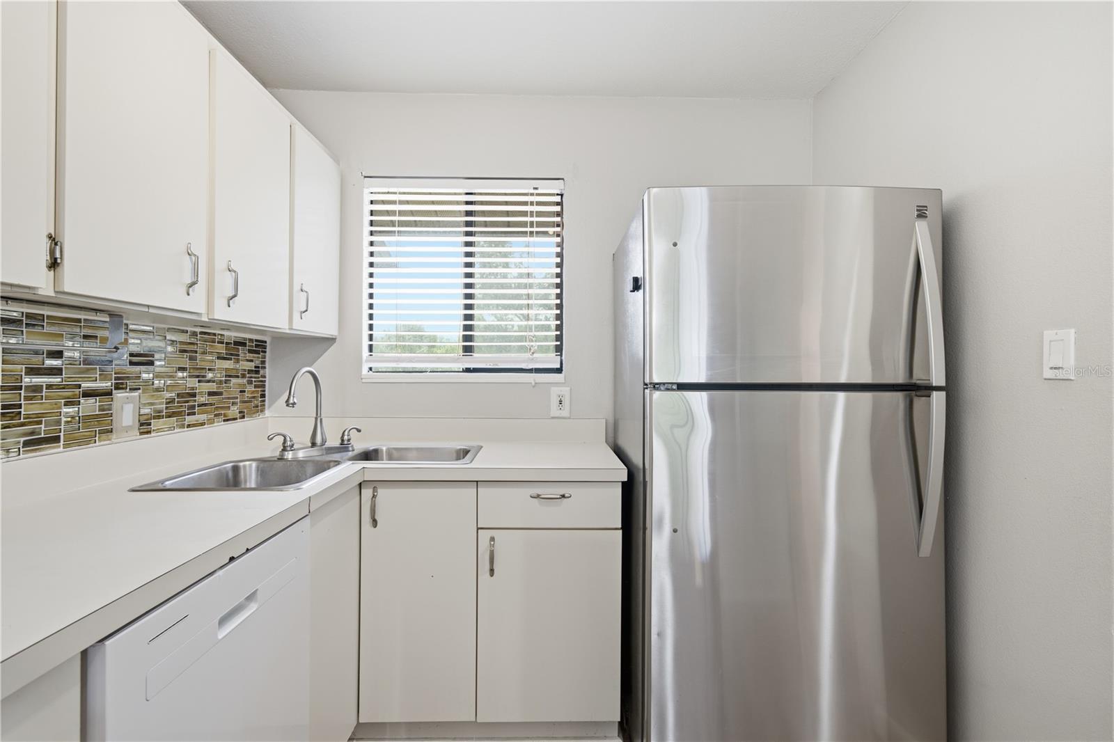 HARBOR PINES, A CONDO OR1439/4215 - Residential