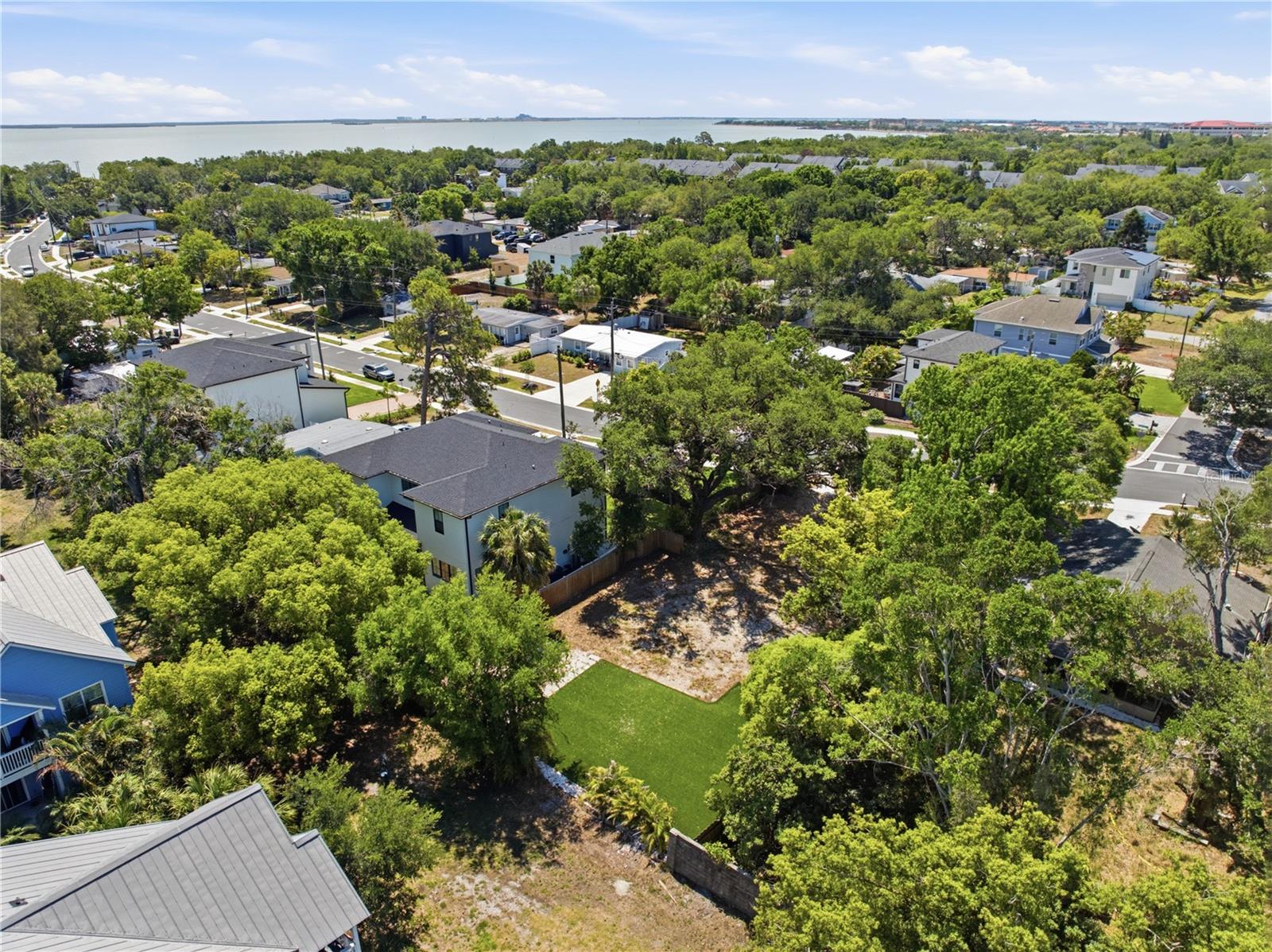 BAYHILL ESTATES ADD - Land