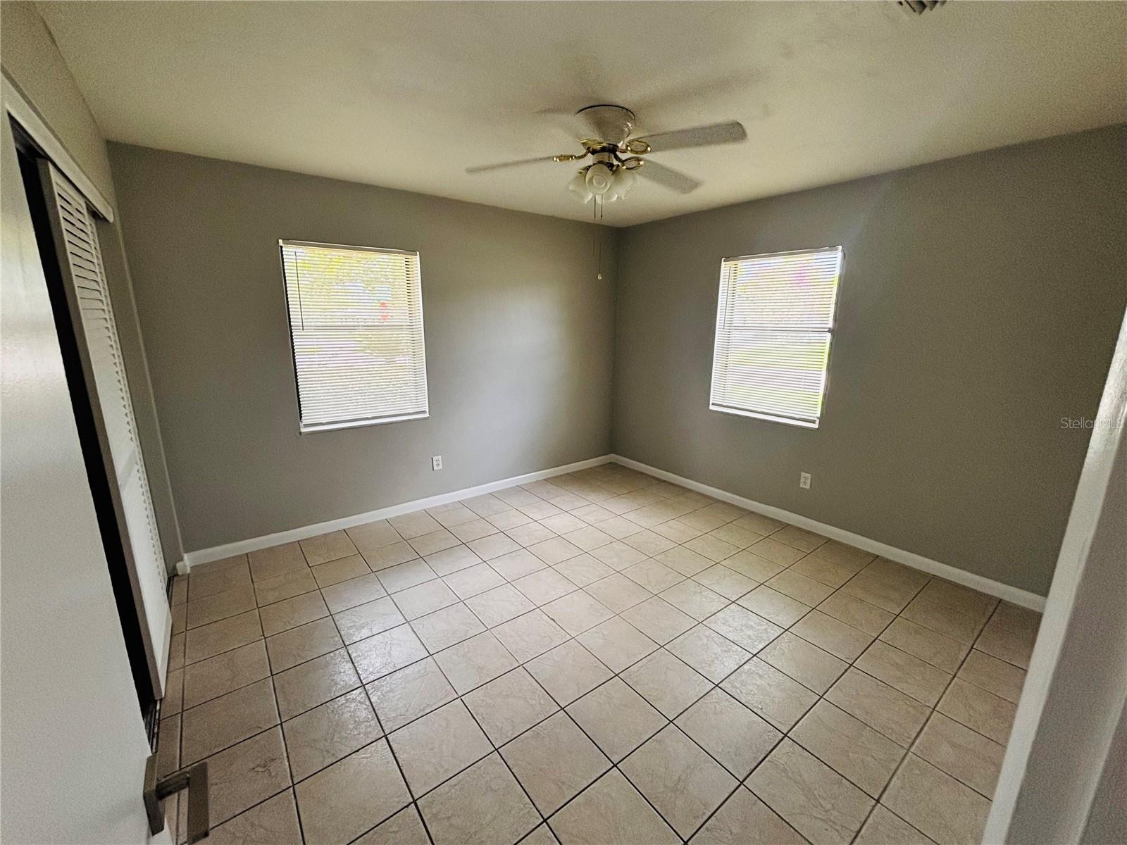 DELTONA LAKES UNIT 25 - Residential Lease