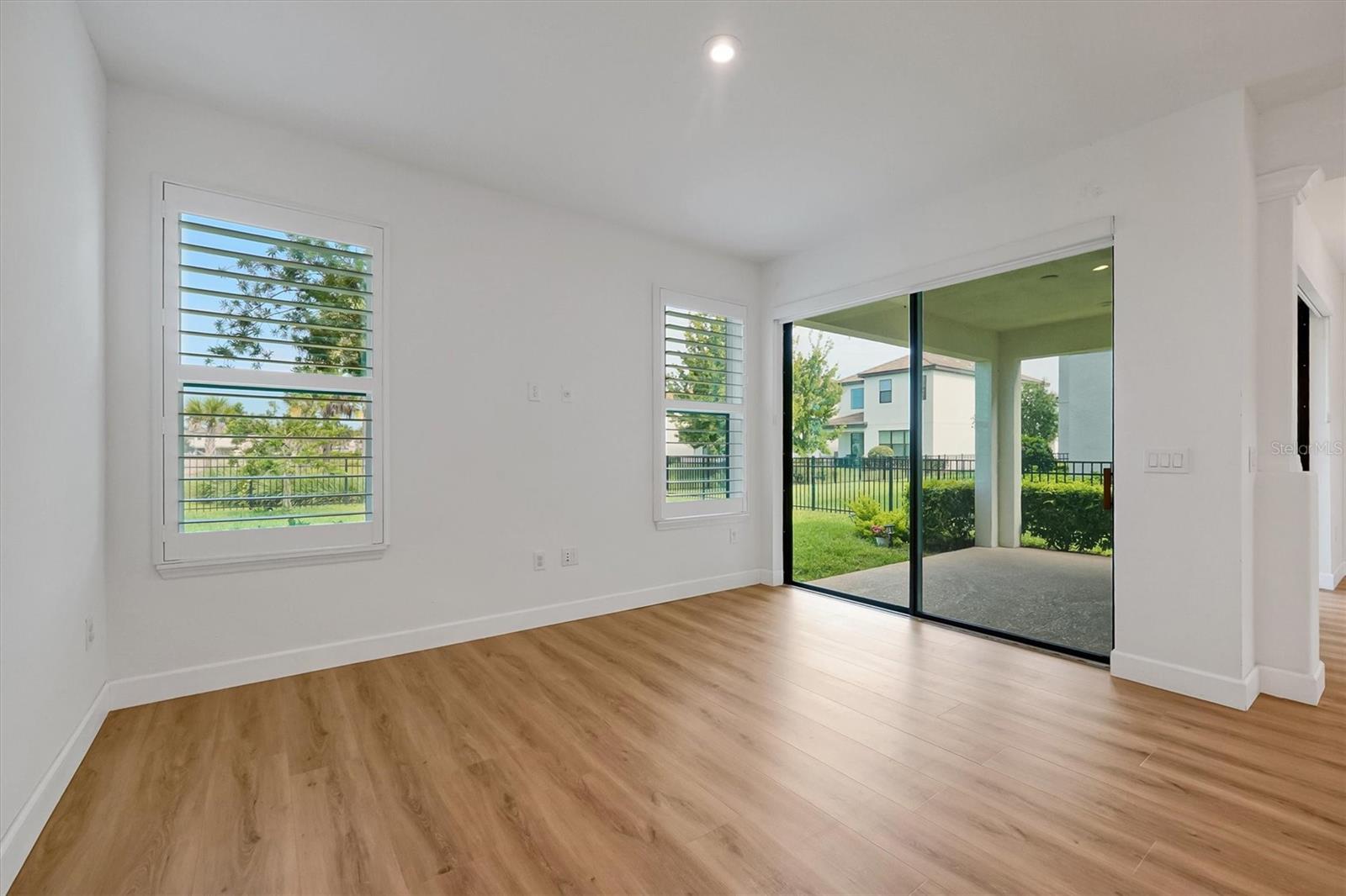 LANDINGS AT HAWKS CREST - Residential