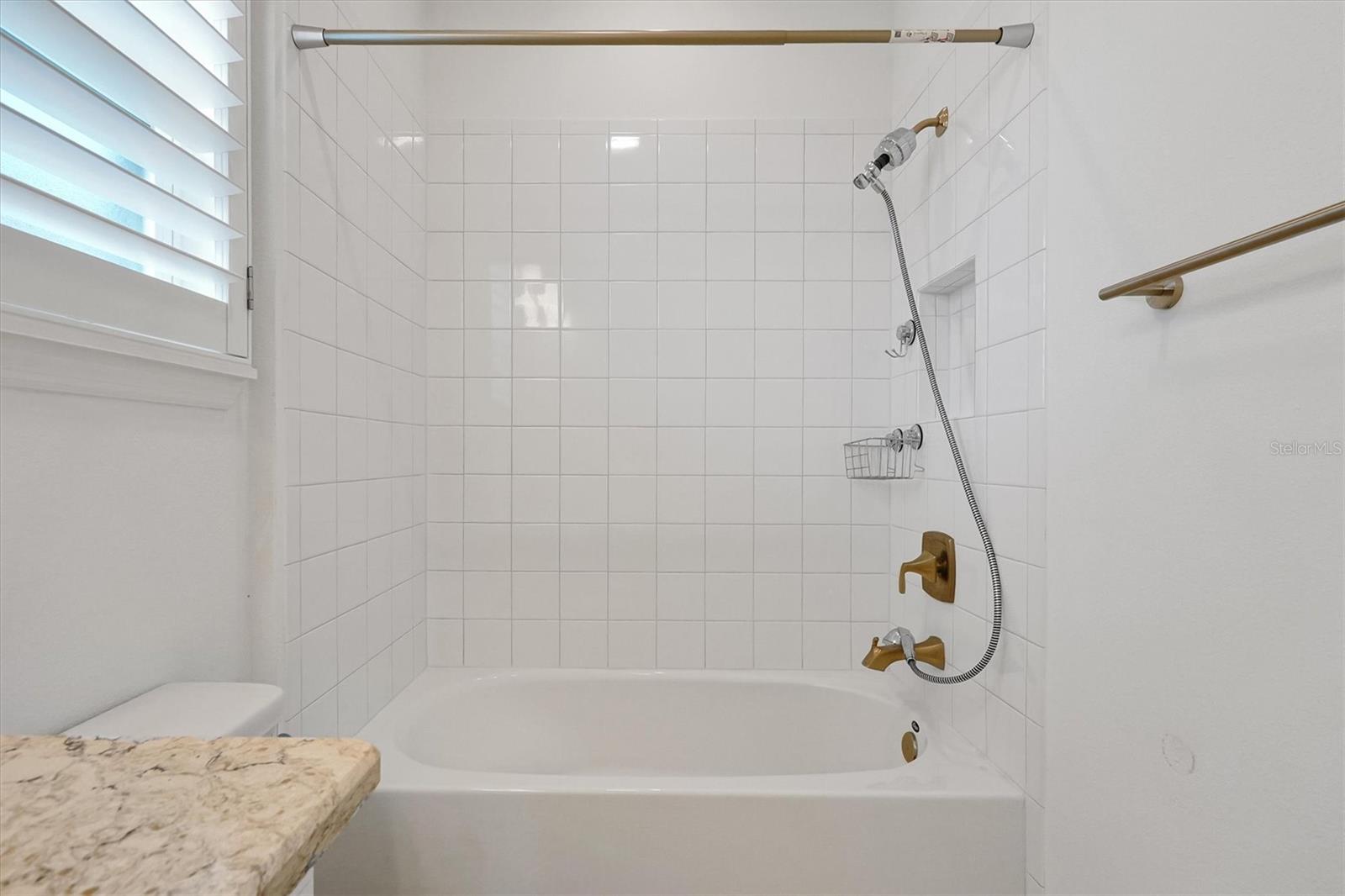 LANDINGS AT HAWKS CREST - Residential
