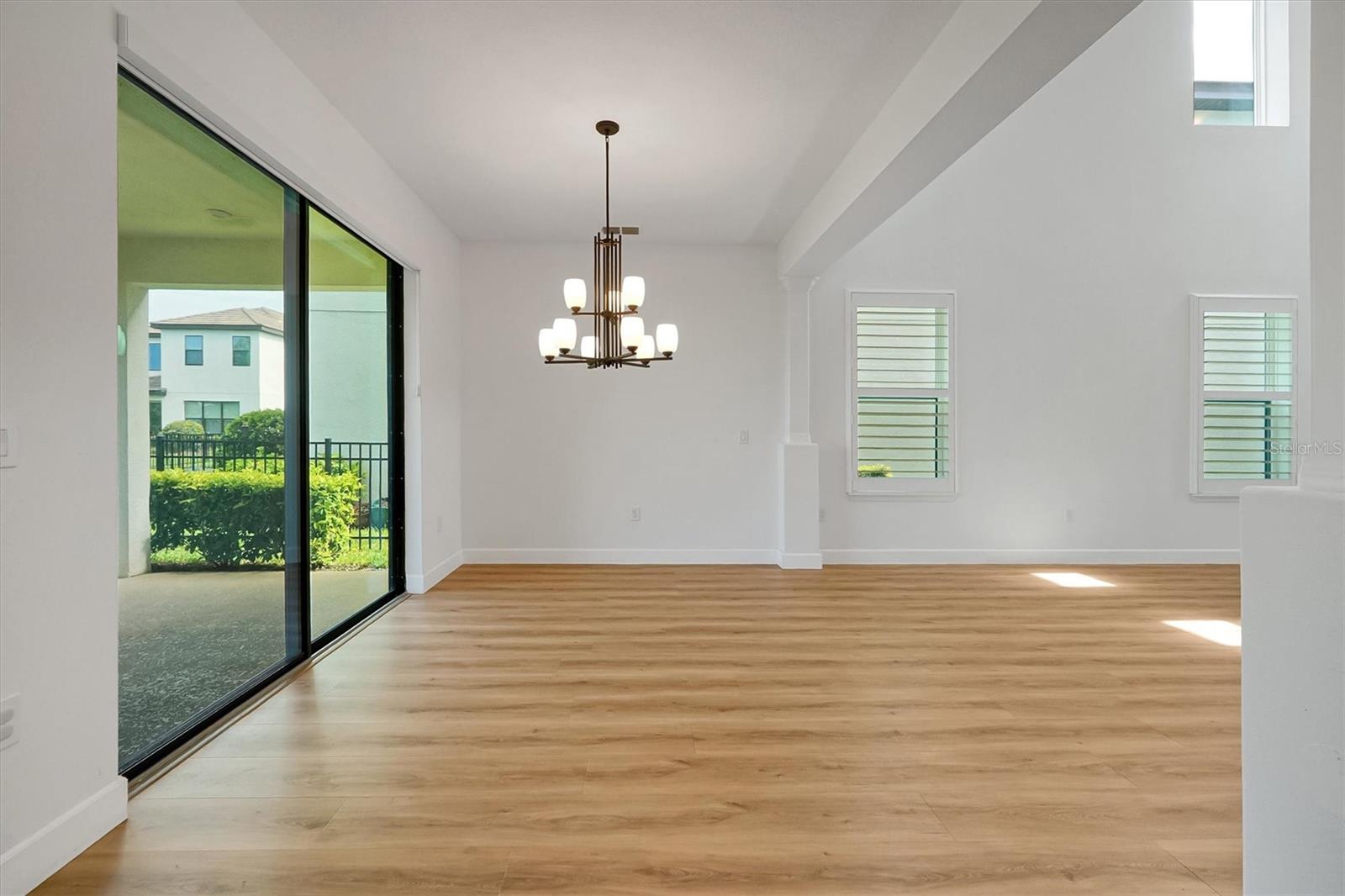 LANDINGS AT HAWKS CREST - Residential