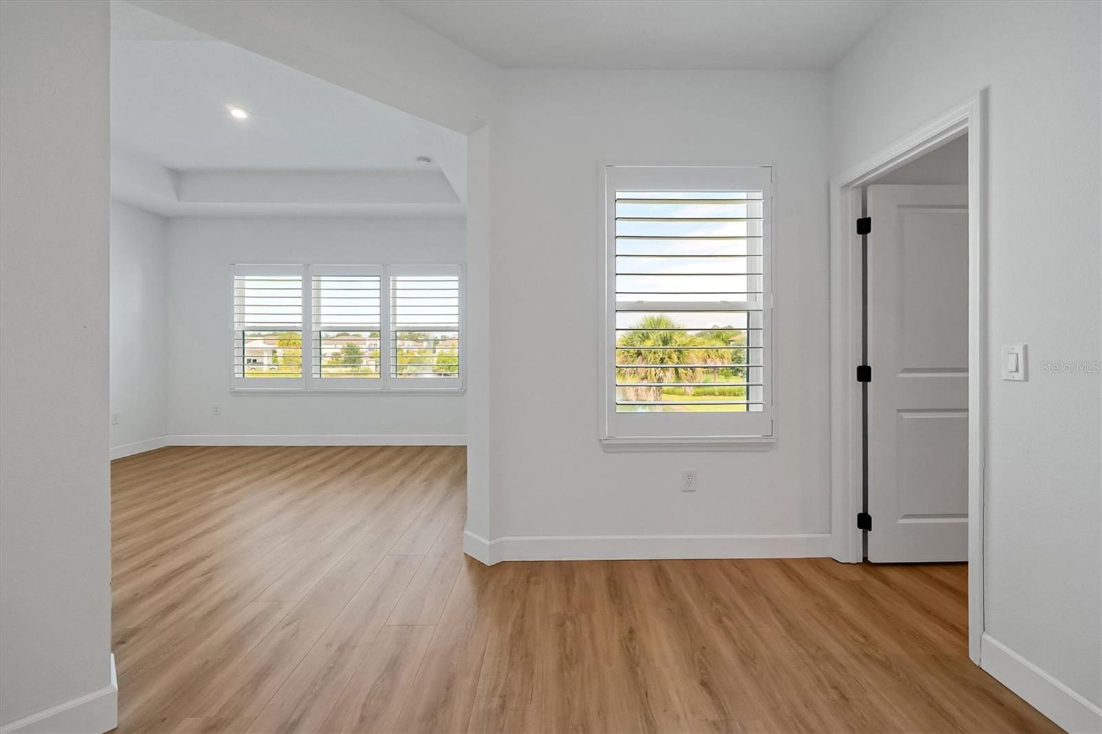 LANDINGS AT HAWKS CREST - Residential