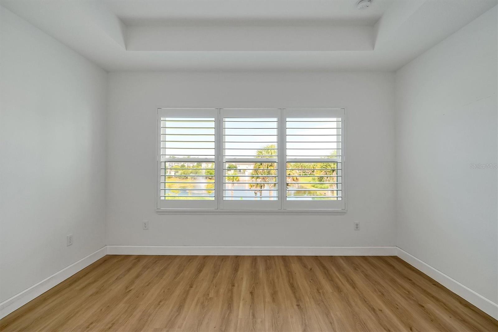 LANDINGS AT HAWKS CREST - Residential