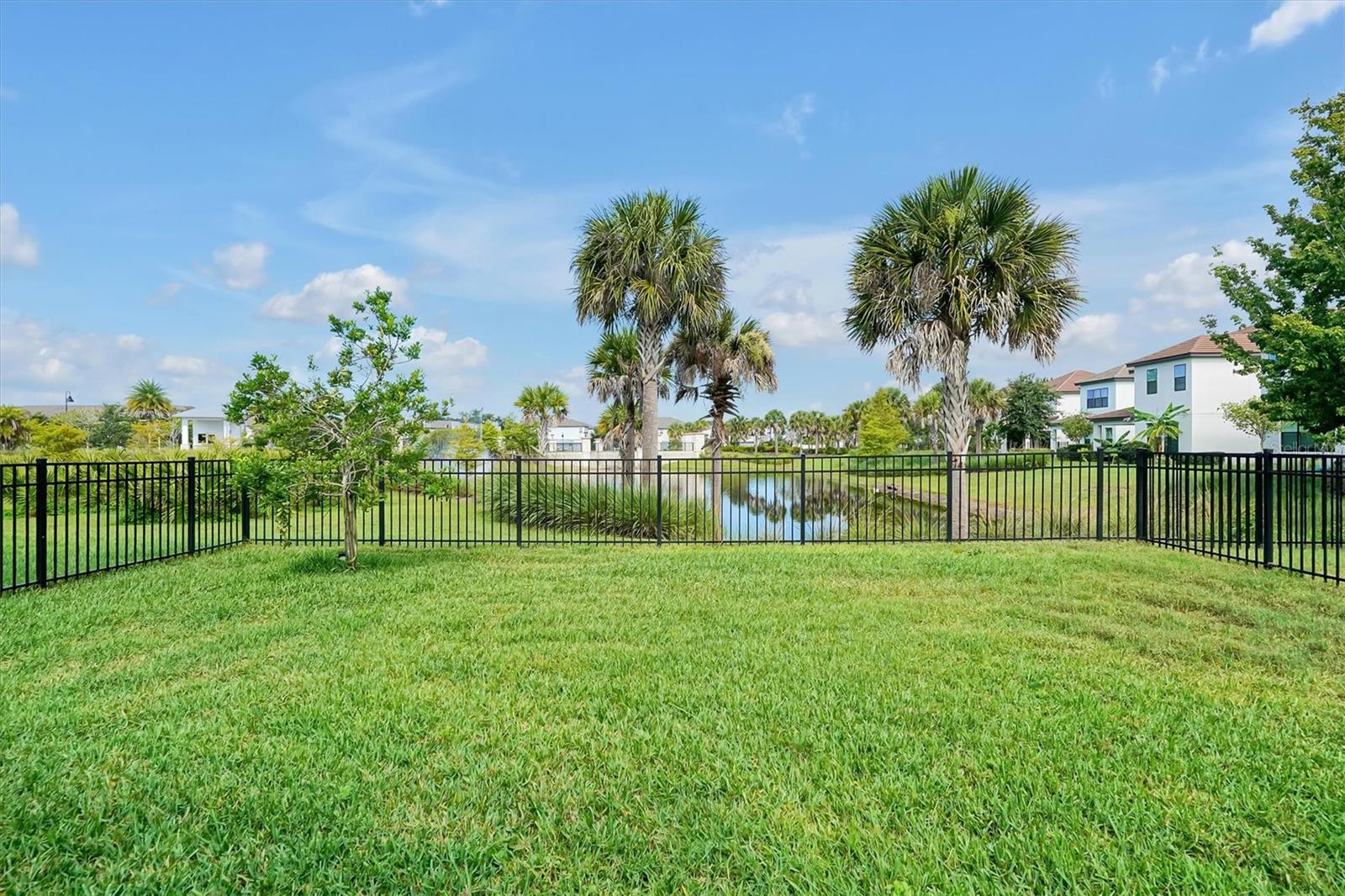 LANDINGS AT HAWKS CREST - Residential