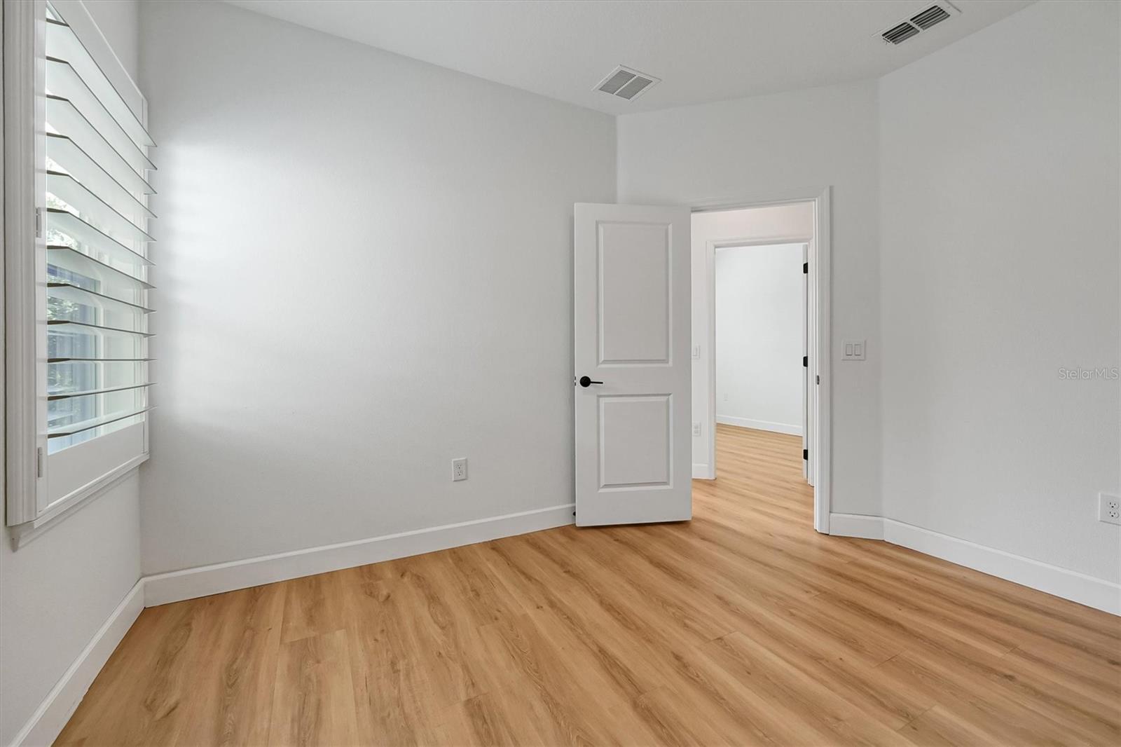 LANDINGS AT HAWKS CREST - Residential