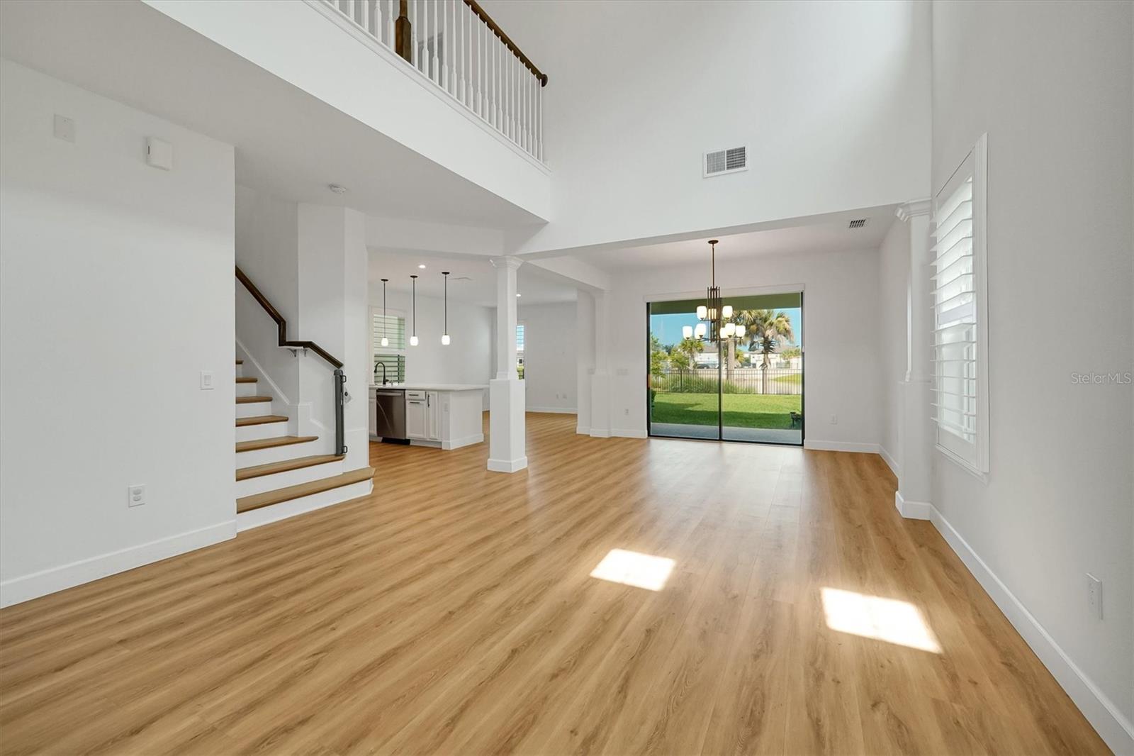 LANDINGS AT HAWKS CREST - Residential