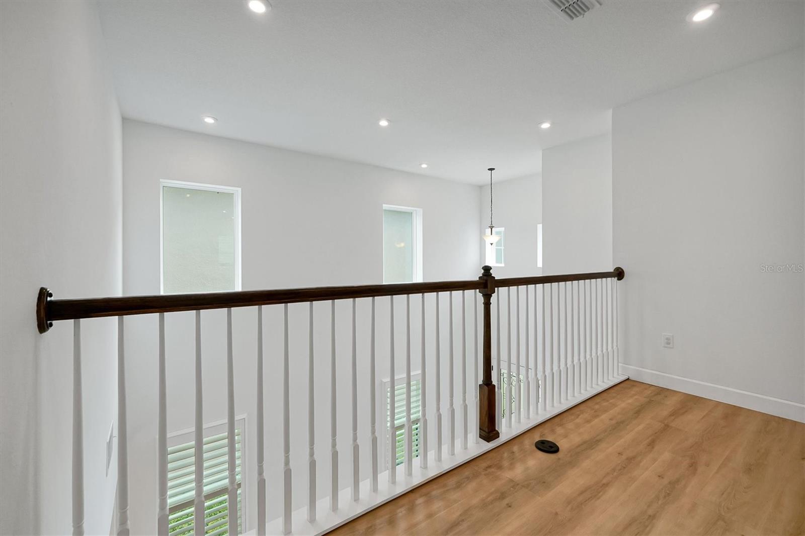 LANDINGS AT HAWKS CREST - Residential