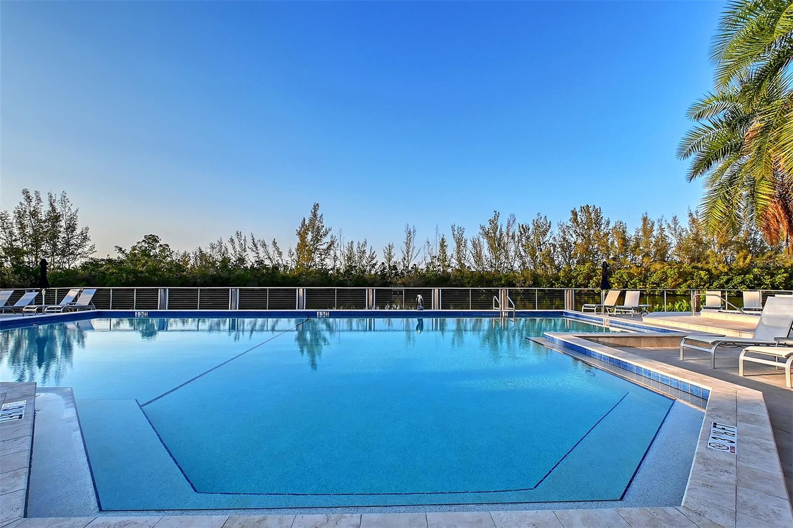 TIDY ISLAND PH I - Residential