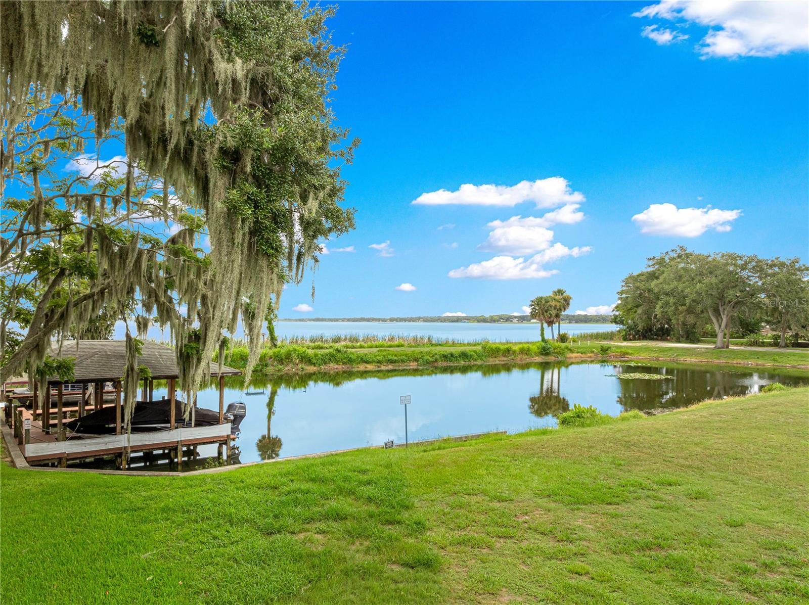 LEESBURG BEVERLY HARBORS 02 CONDO - Residential