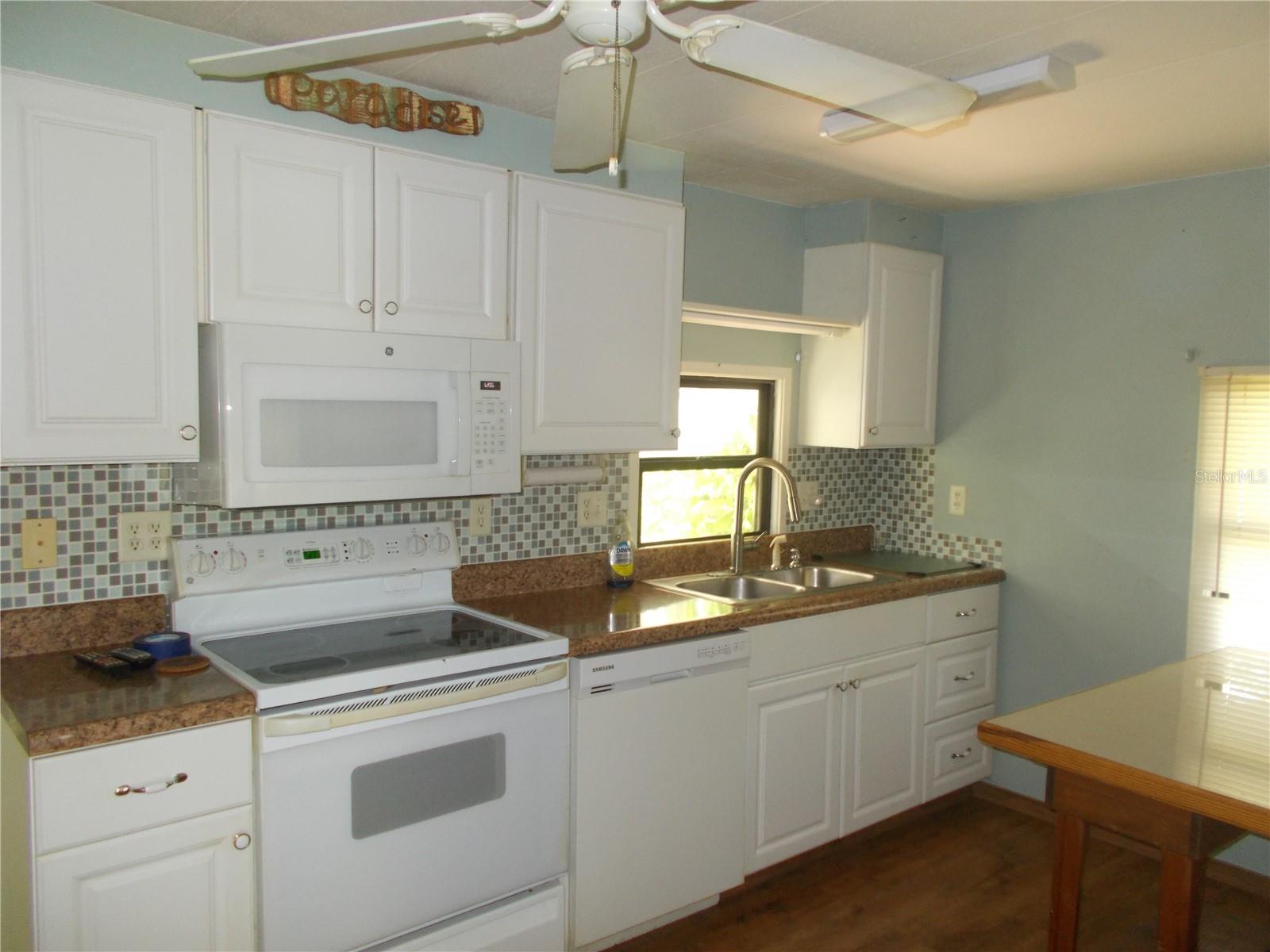 HOLIDAY PARK - Residential