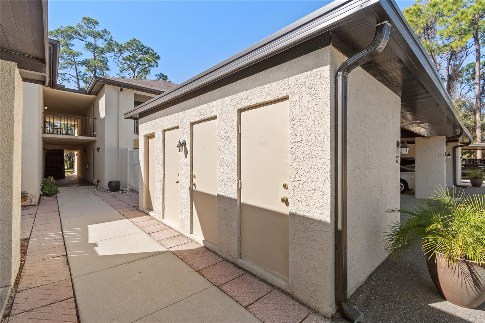 THE HOLLOWS PH I - Residential