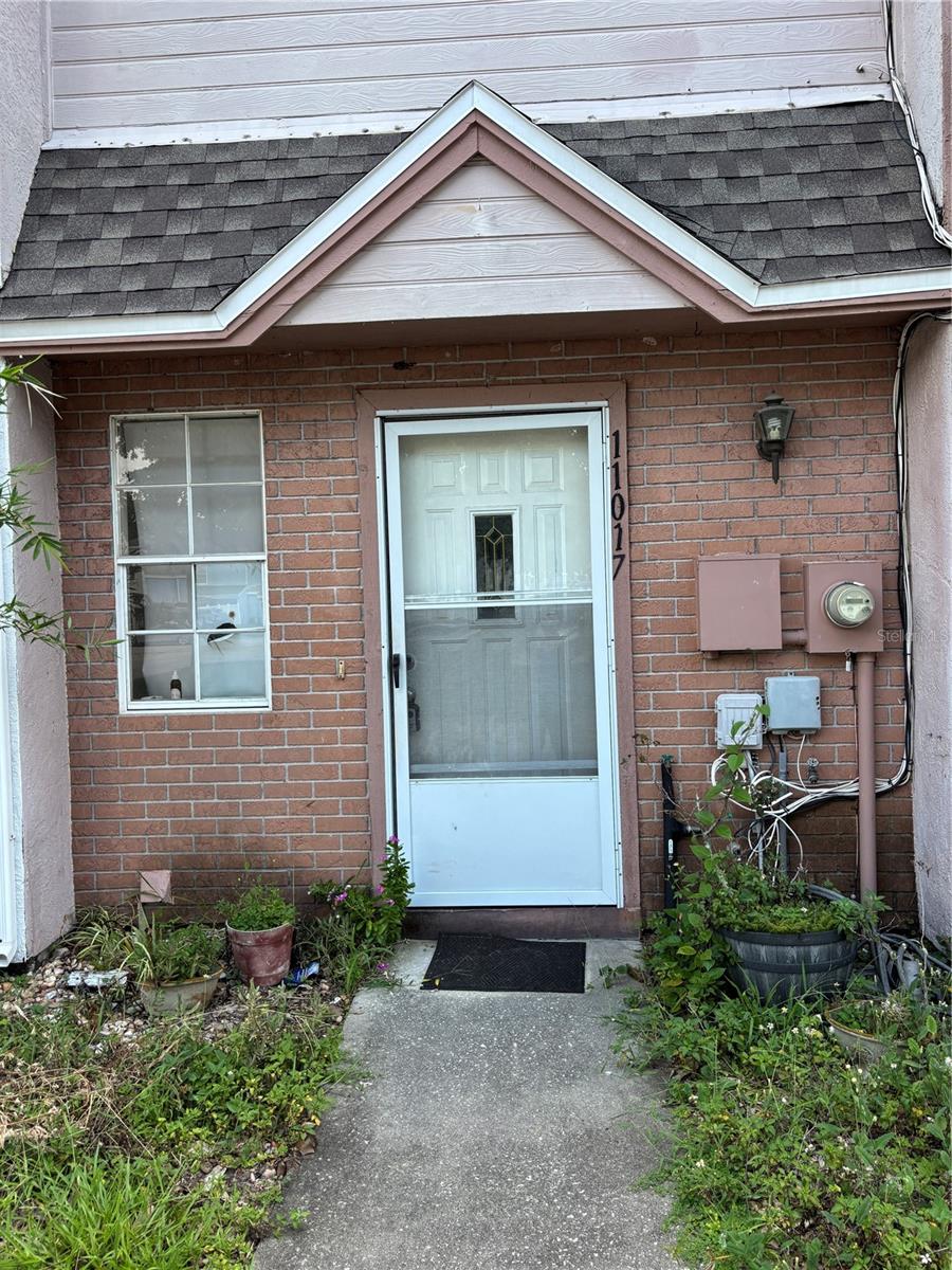 WINDSOR WALK - Residential